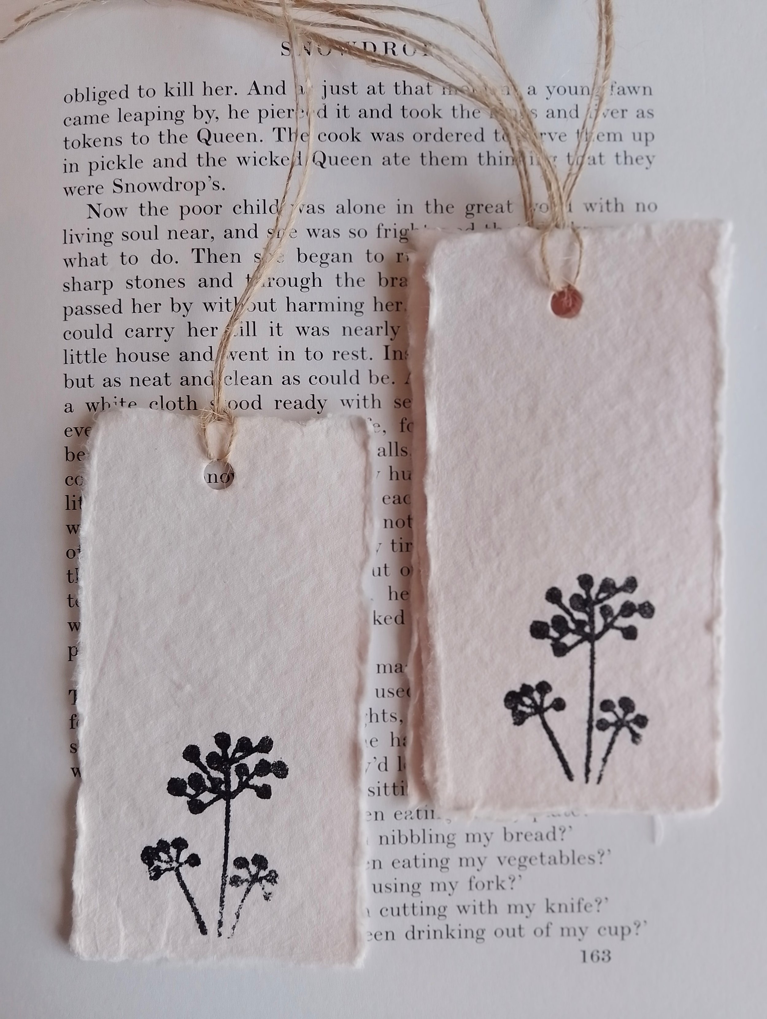 Cotton Rag Paper Tags-Flower Stem