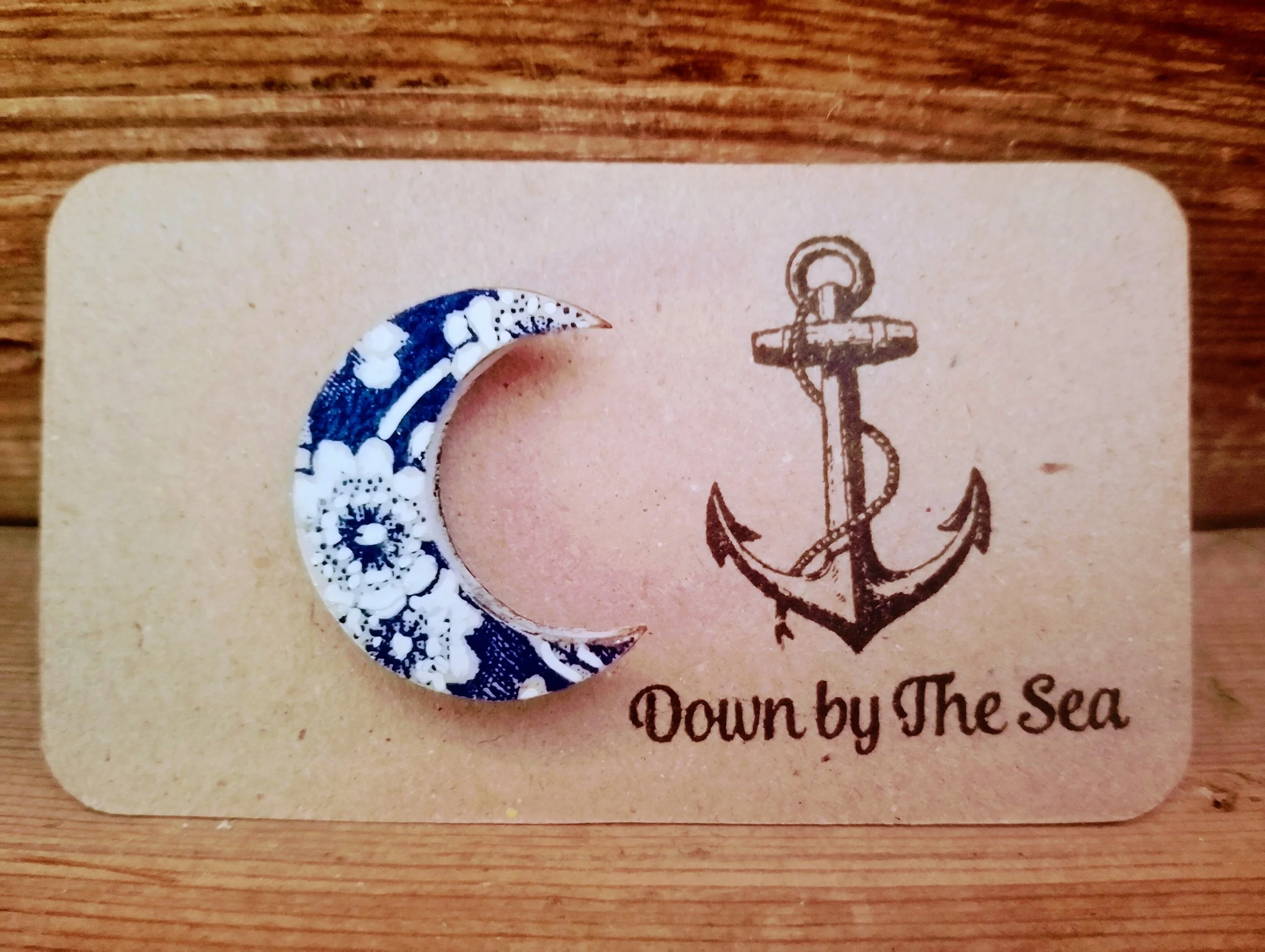 Wooden Pin-Flower moon Blue