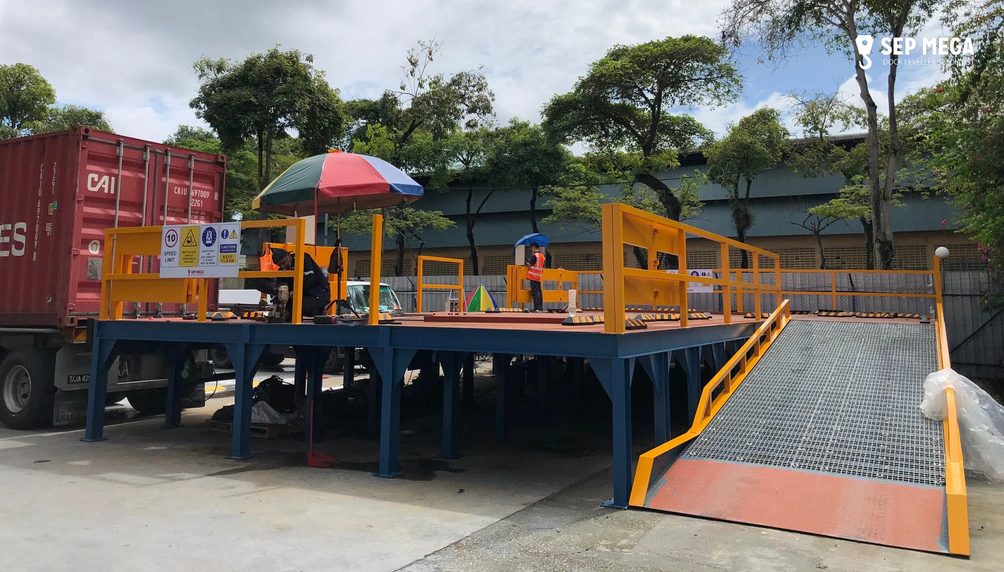 loading dock leveler malaysia