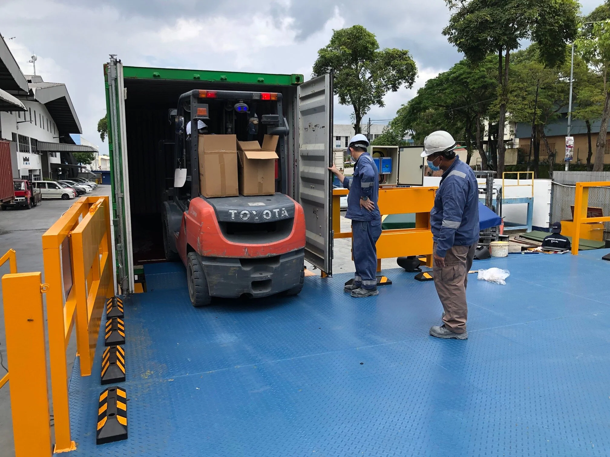 loading ramps malaysia