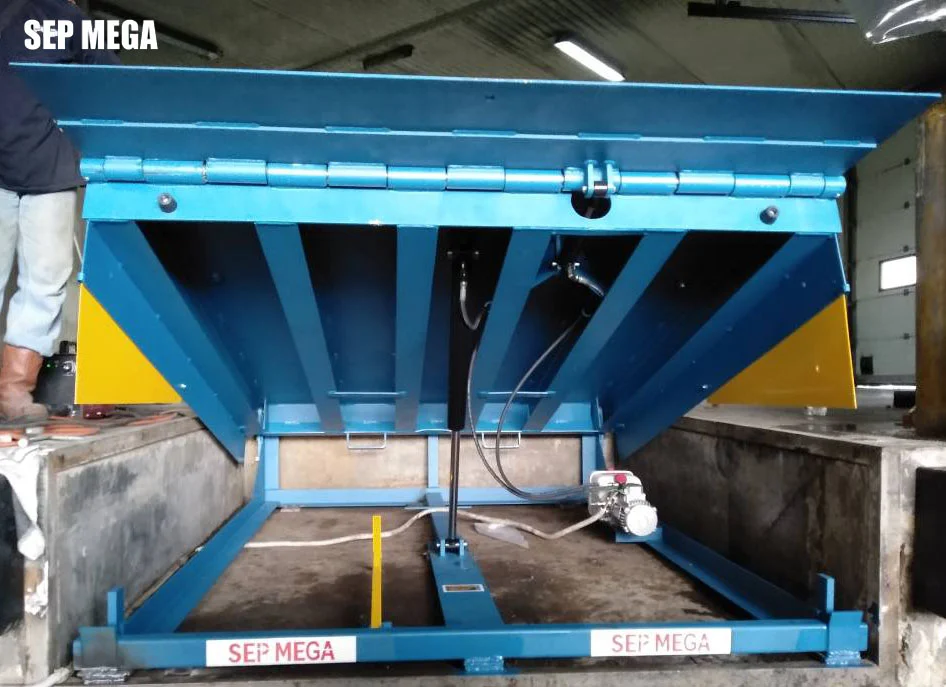 dock+leveler+malaysia 1.jpg