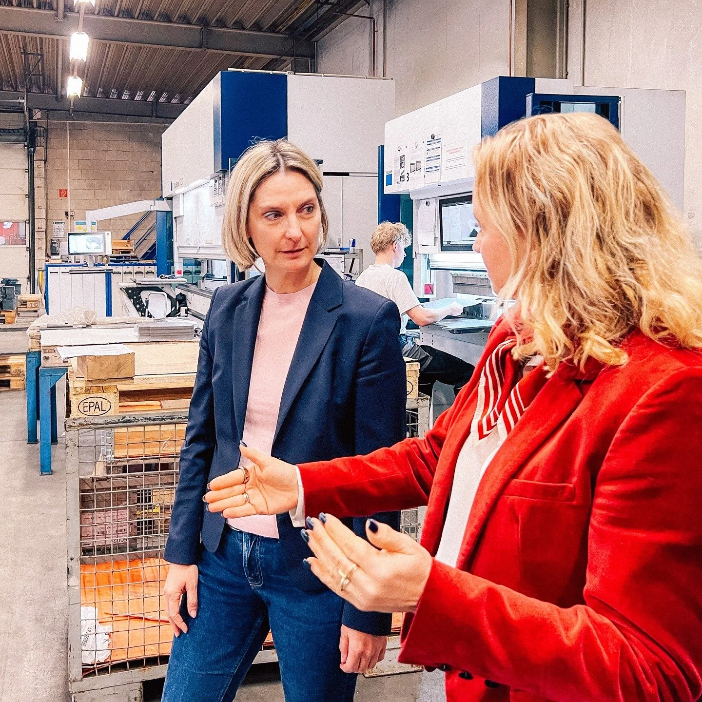 Diese Woche war Monique Zweig (Hauptgesch&auml;ftsf&uuml;hrerin bei der @ihk_ostbrandenburg) bei uns zu Gast bei umetec.

Wir haben nat&uuml;rlich &uuml;ber Fertigung, KI und Technik gesprochen aber das wichtigste Thema war ein anderes:

Wie machen w