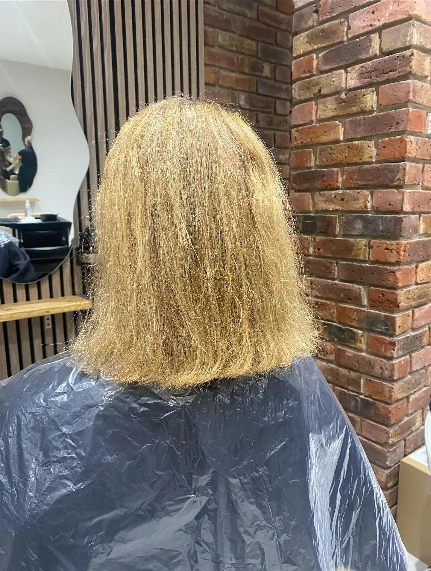 💎 KERATIN TREATMENT 💎 

💎 DIAMOND SHINE💎

💎 CONTACT US FOR MORE INFO 💎 

#independantsalon #westcliff #leighonsea #smooth #frizzfree #loreal #redken #framar #shinyhair #smooth