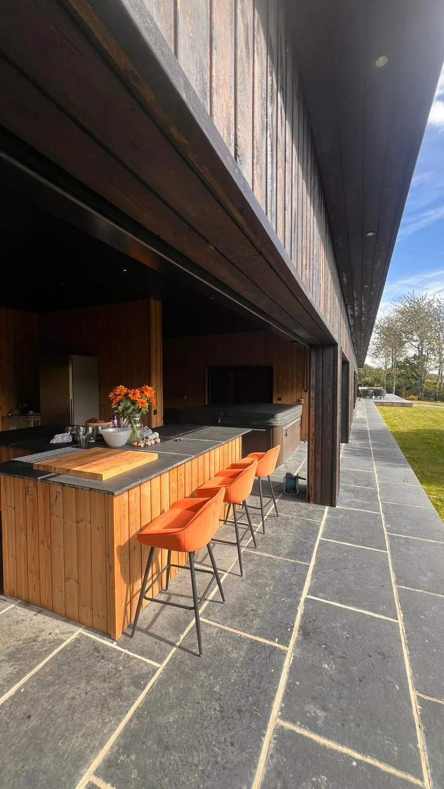 PHOTO-2025-08-28-11-43-59 4.jpg