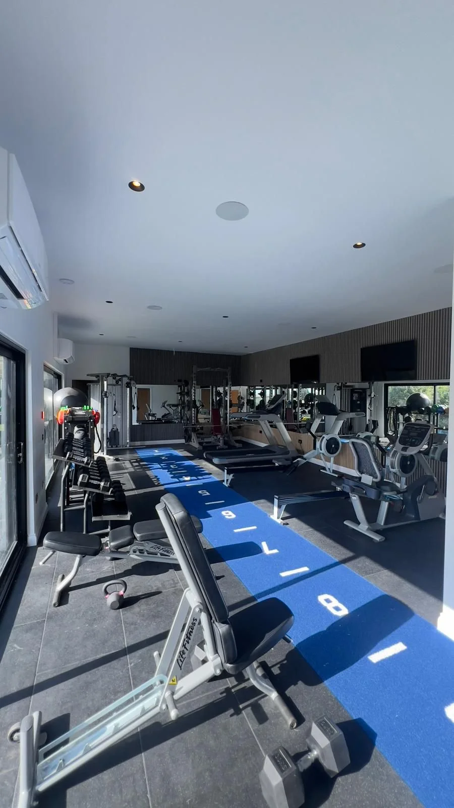 PHOTO-2025-08-28-11-43-55 3.jpg