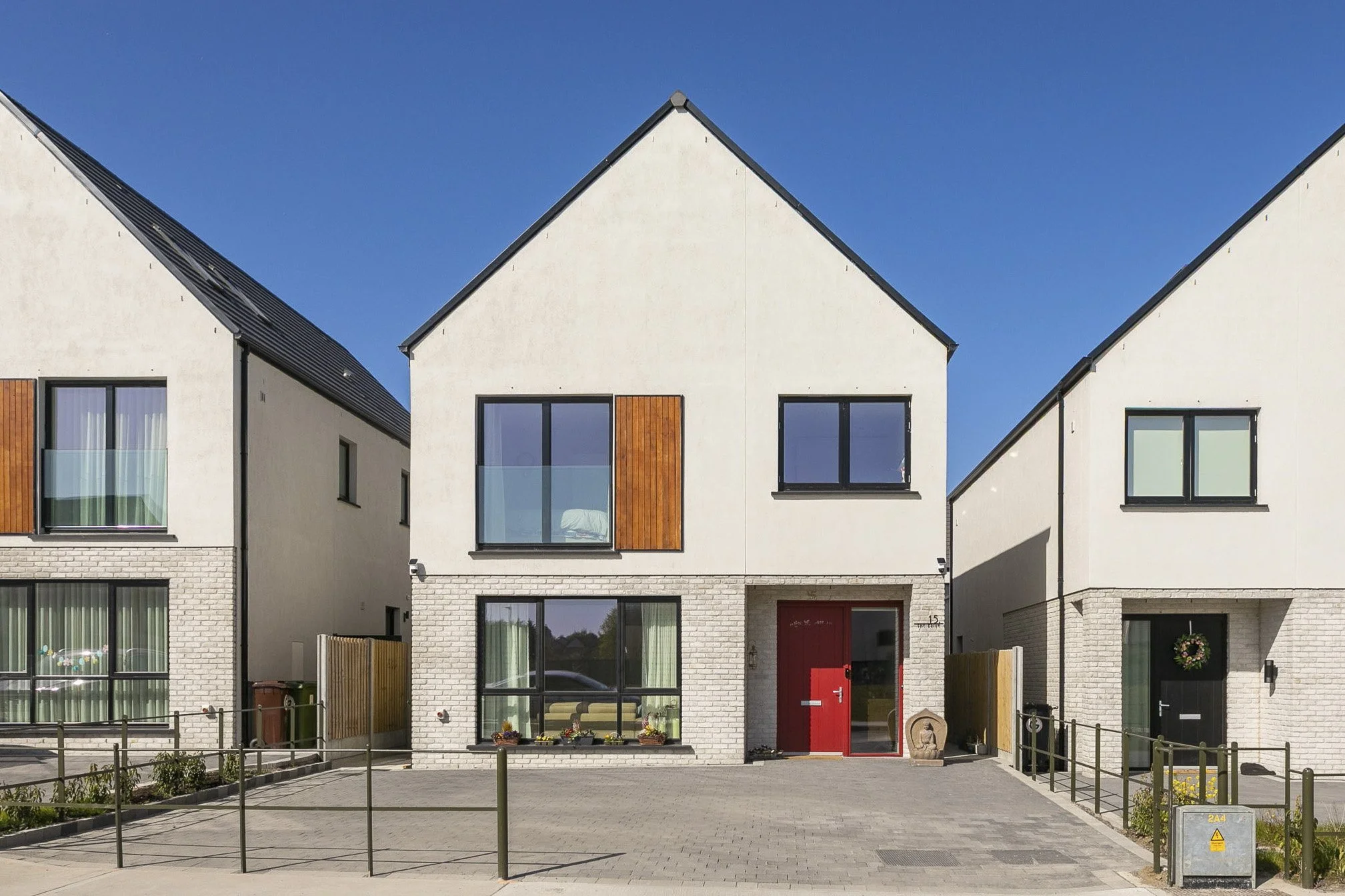01_PropertyPix.jpg