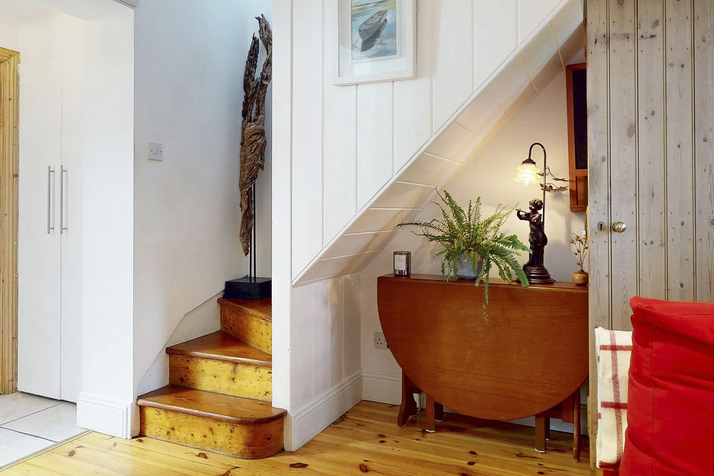 6interiors _PropertyPIx.jpg