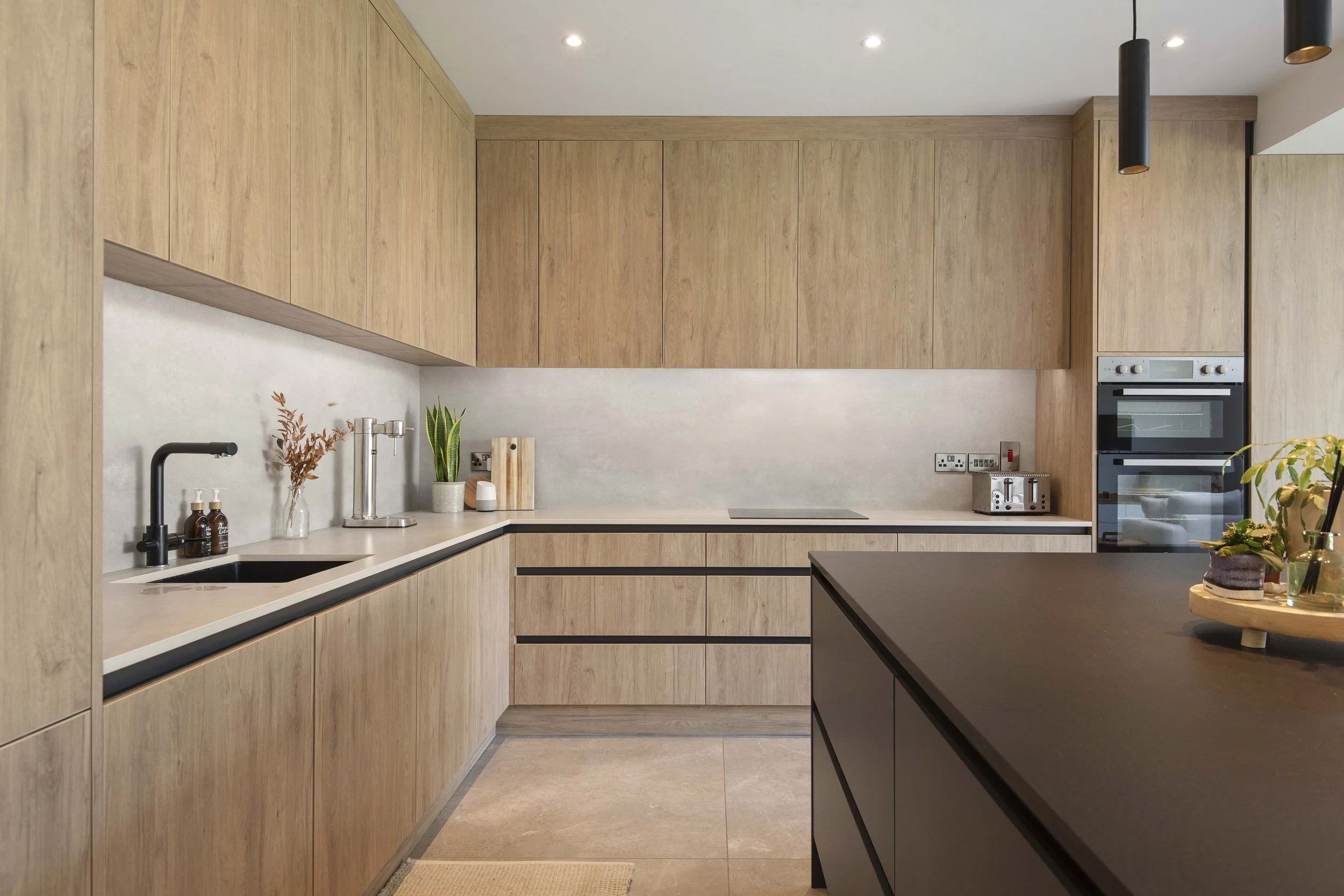 34interiors _PropertyPIx.jpg