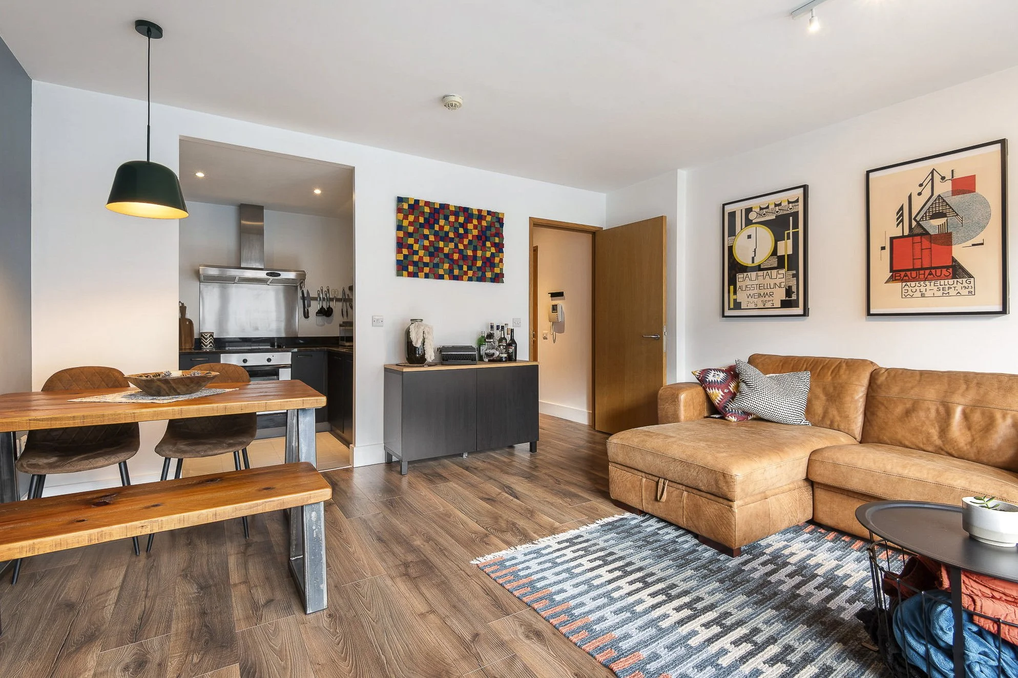 14interiors _PropertyPIx.jpg