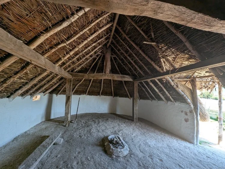 Wyke Down Neolithic Structure.Butser Ancient Farm2.jpg