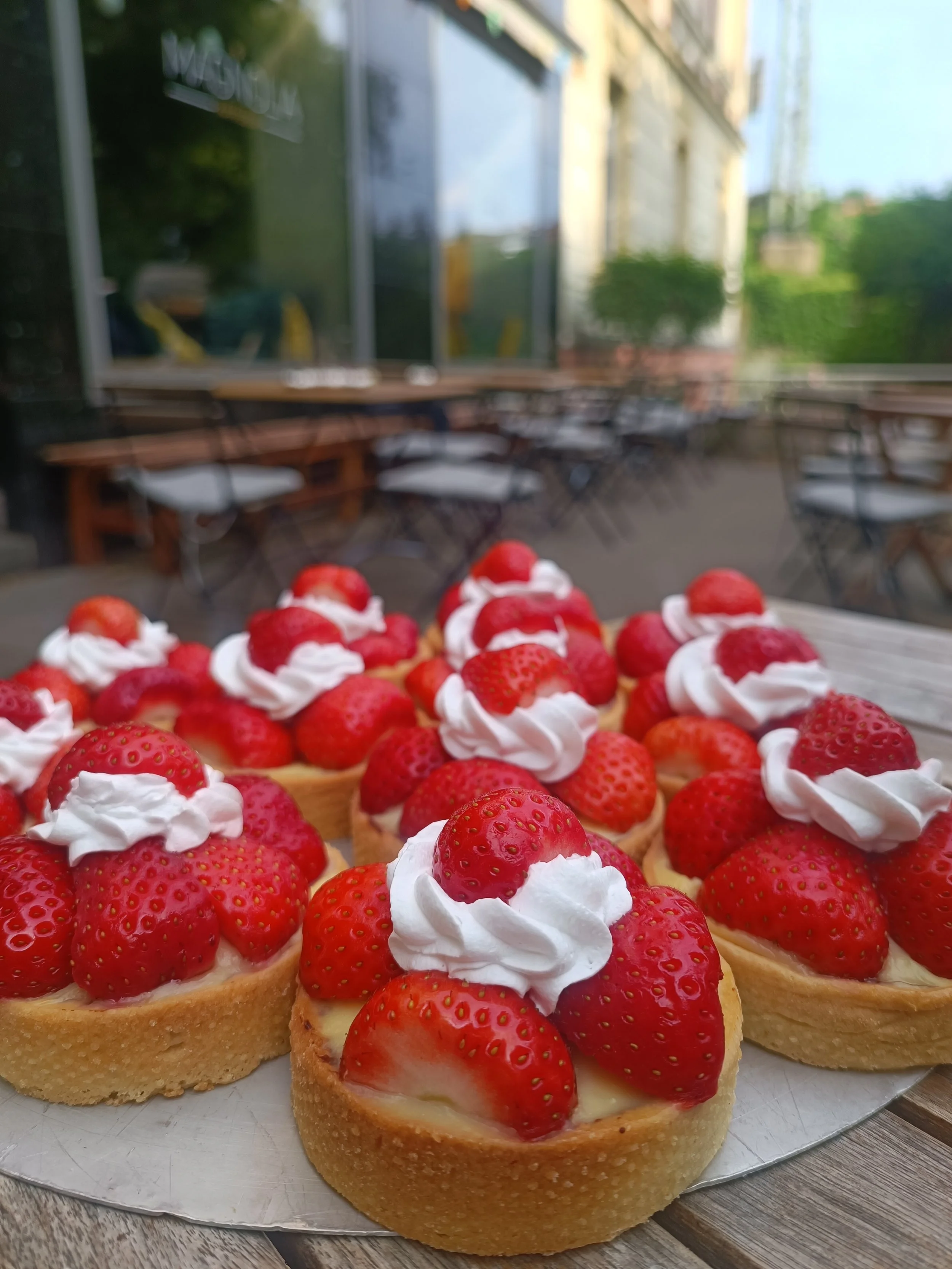 Erdbeer Vanille Creme Tartelettes