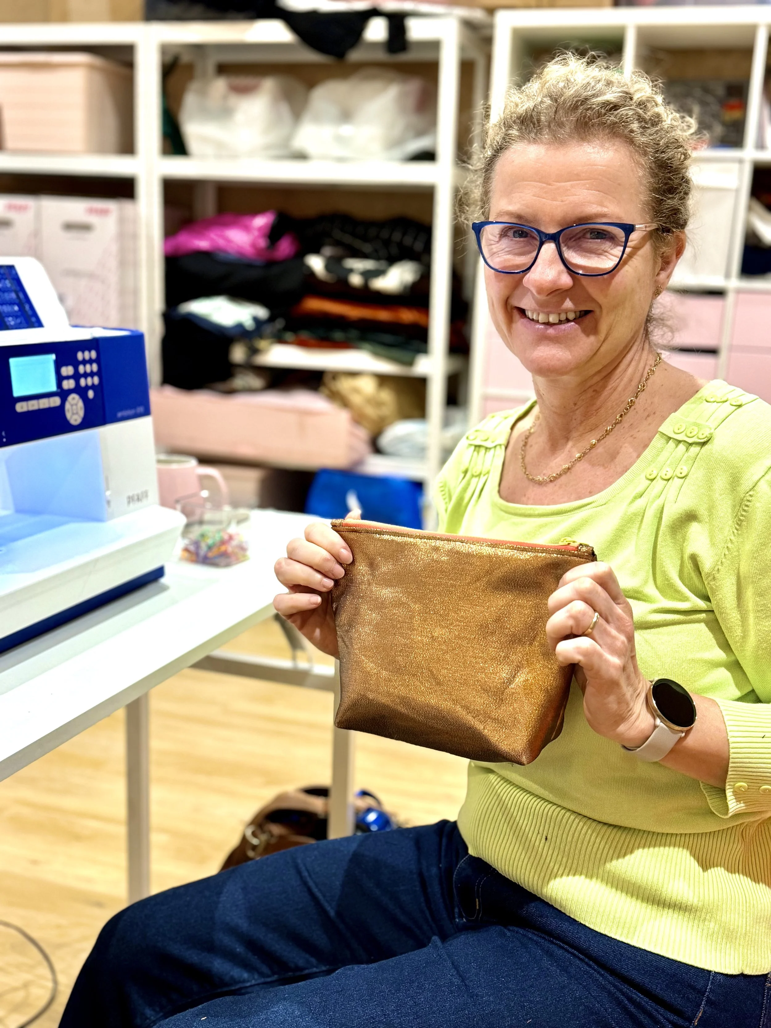 A makeup bag made by a beginner at Studio Stitch Up