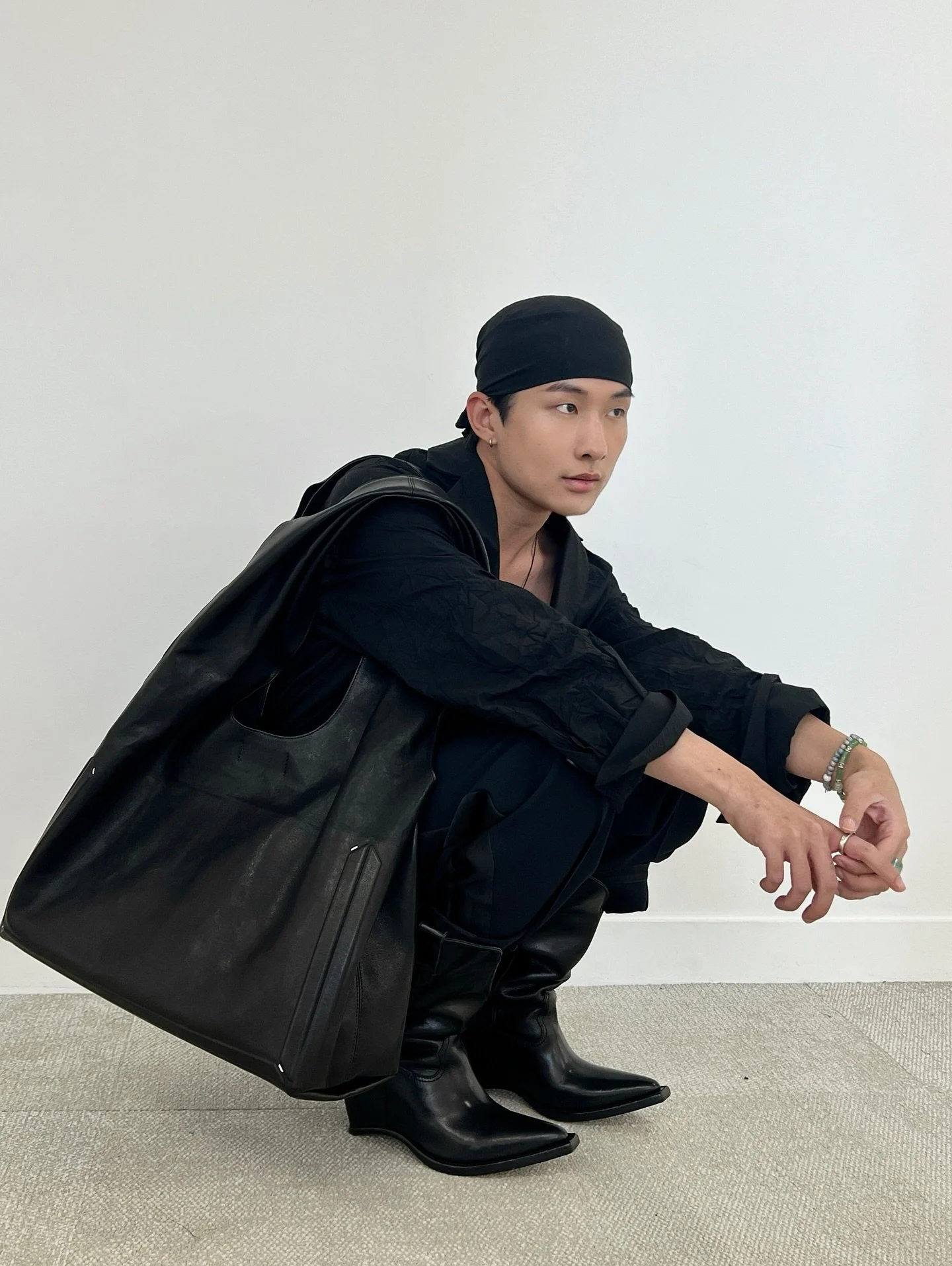 at Maison Margiela HQ in Paris 🤍 feeling grateful for the quiet beauty and craftsmanship Glenn Martens brought to SS26, poetic, imperfect, and so him. 
Sheer layers floating over sharp tailoring, denim softened by time, and textures that feel beauti