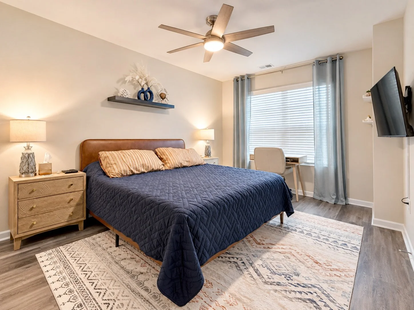 master-bedroom-001.jpg