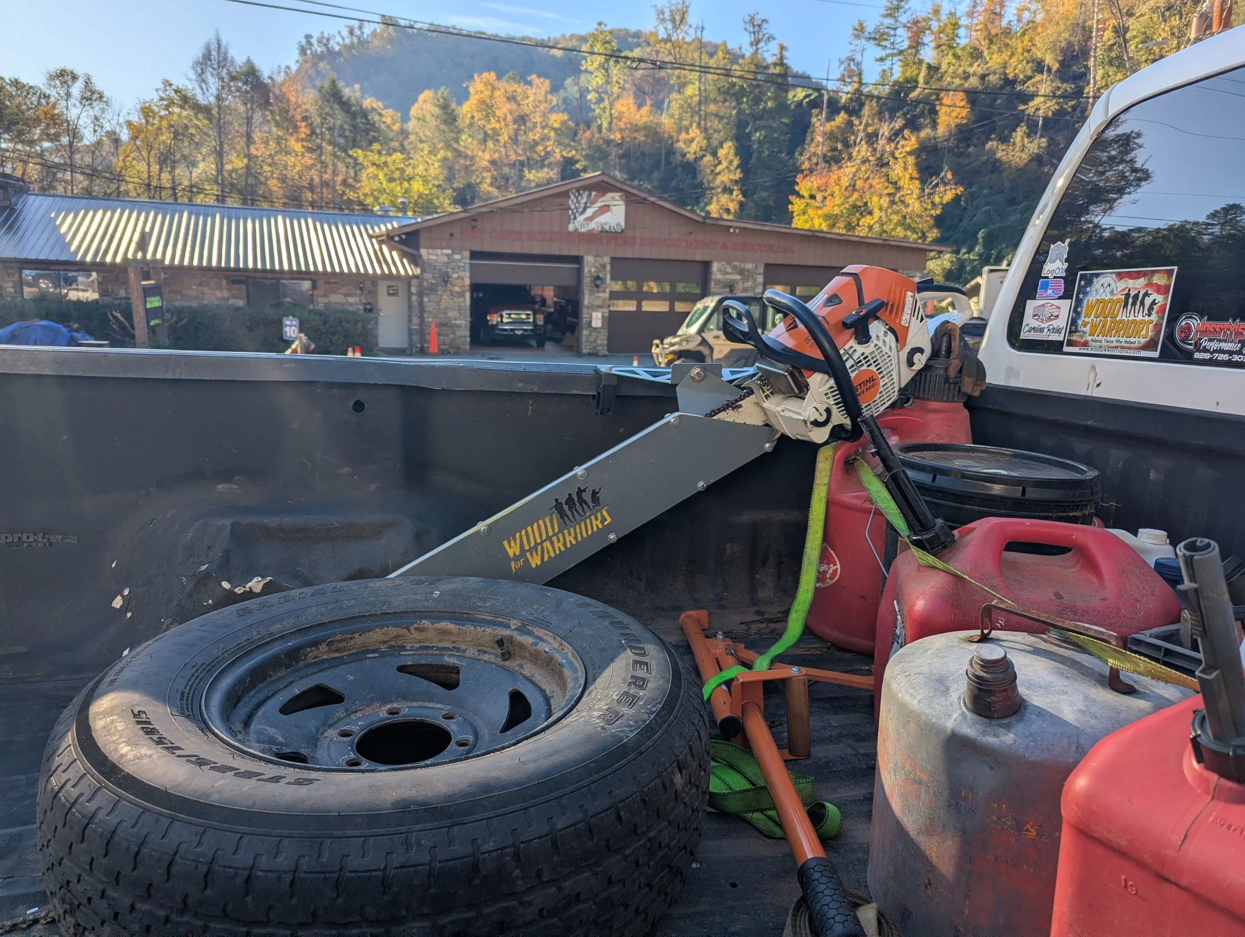 "Log Hound" Saw Scabbard