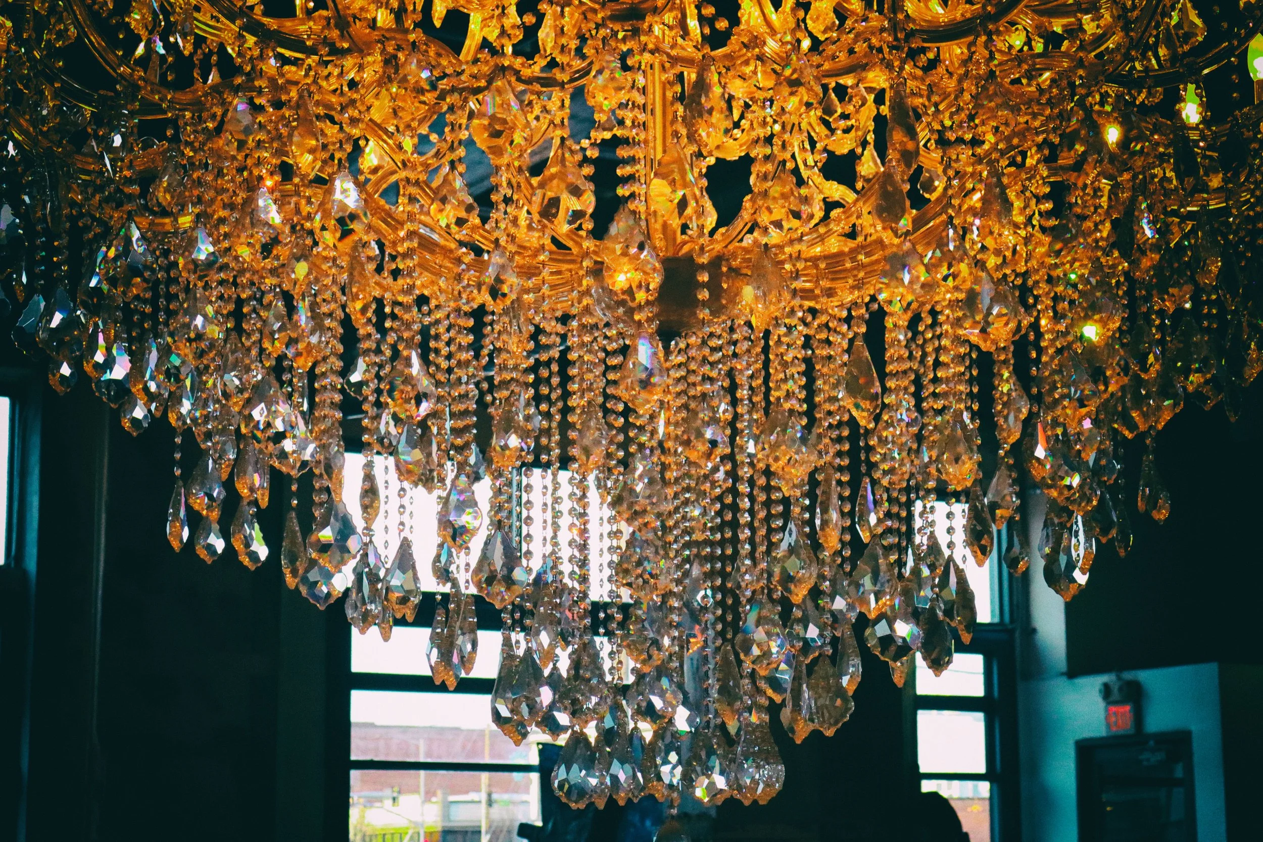 Chandelier1.JPG
