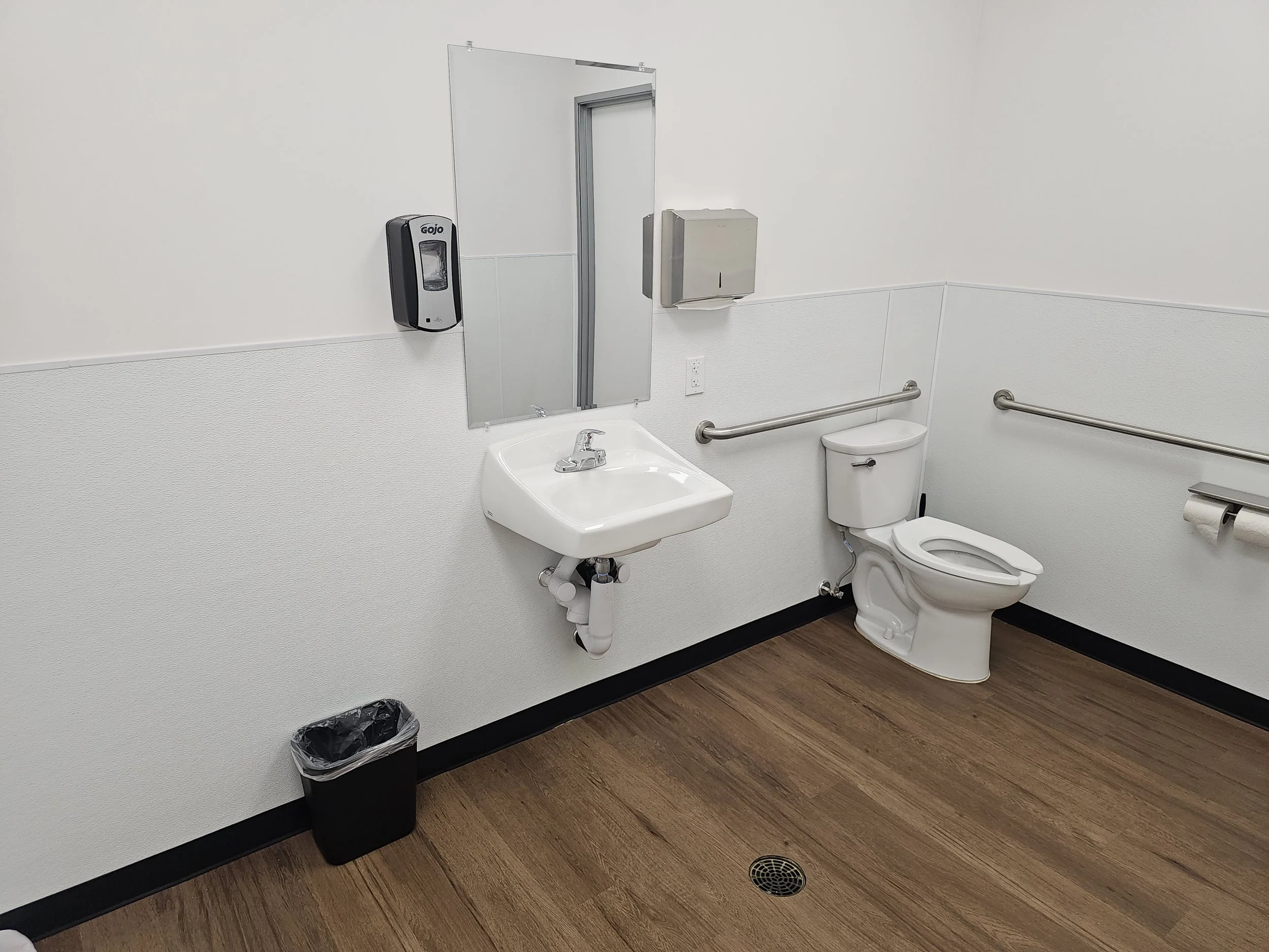 EVS Medical sanitation for pristine office solutions. melissa texas, mckinney texas plano texas sherman texas anna texas