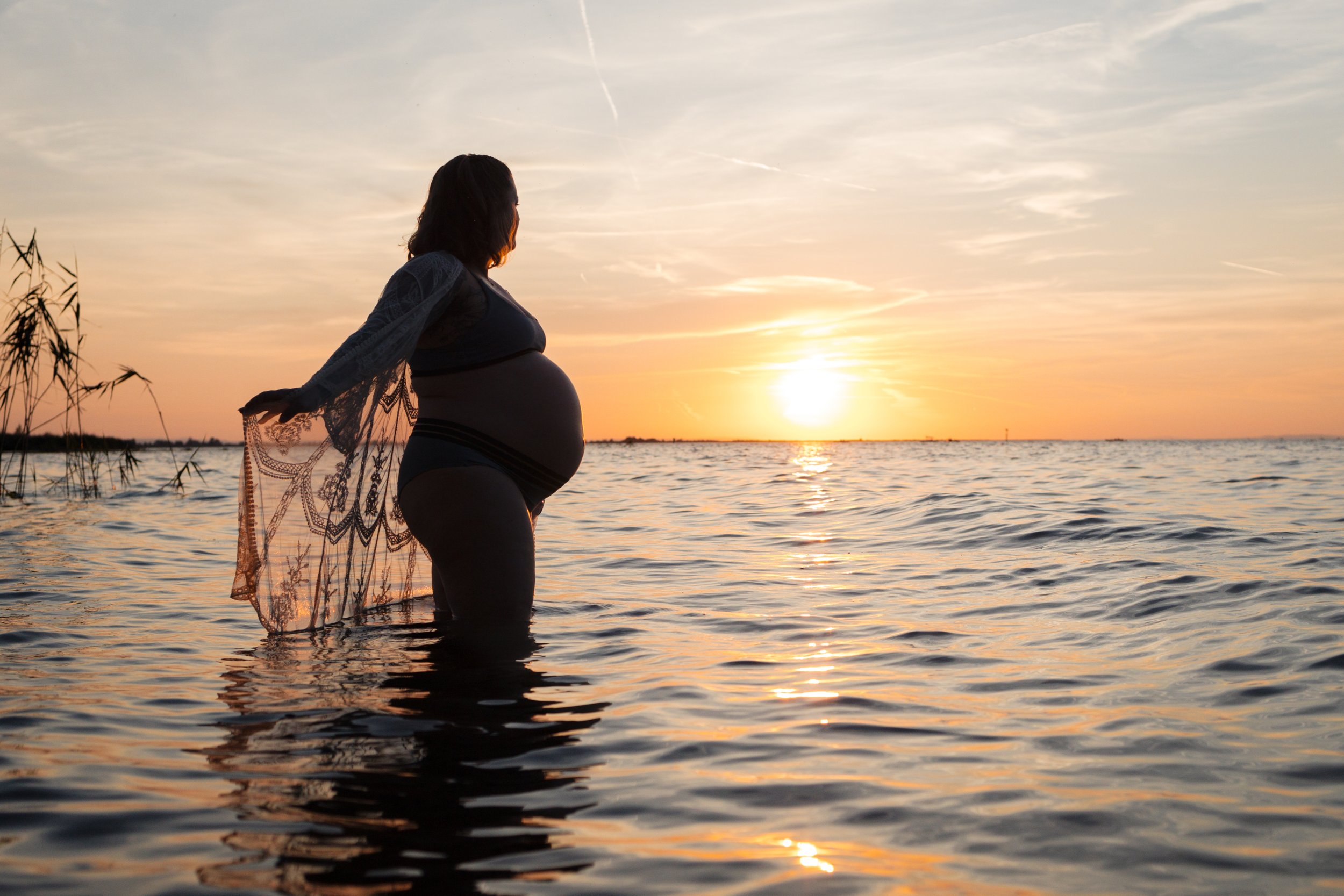 240811_Jessi_Babybauch_Sunset-4.jpg