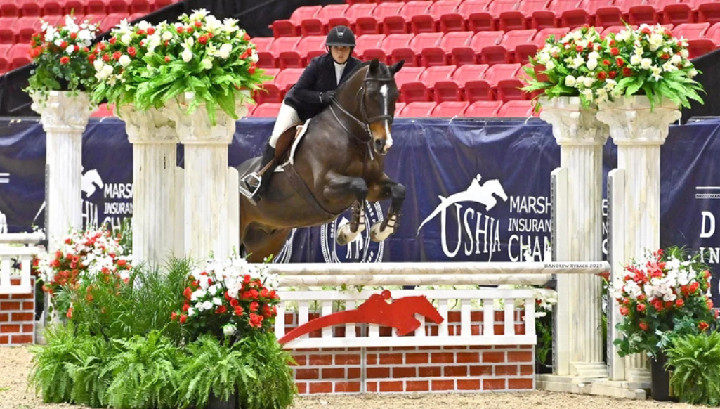 Savannah Strebinger Wins 2025 IHSA/USHJA 3'3'' Hunter Seat Medal Final - West