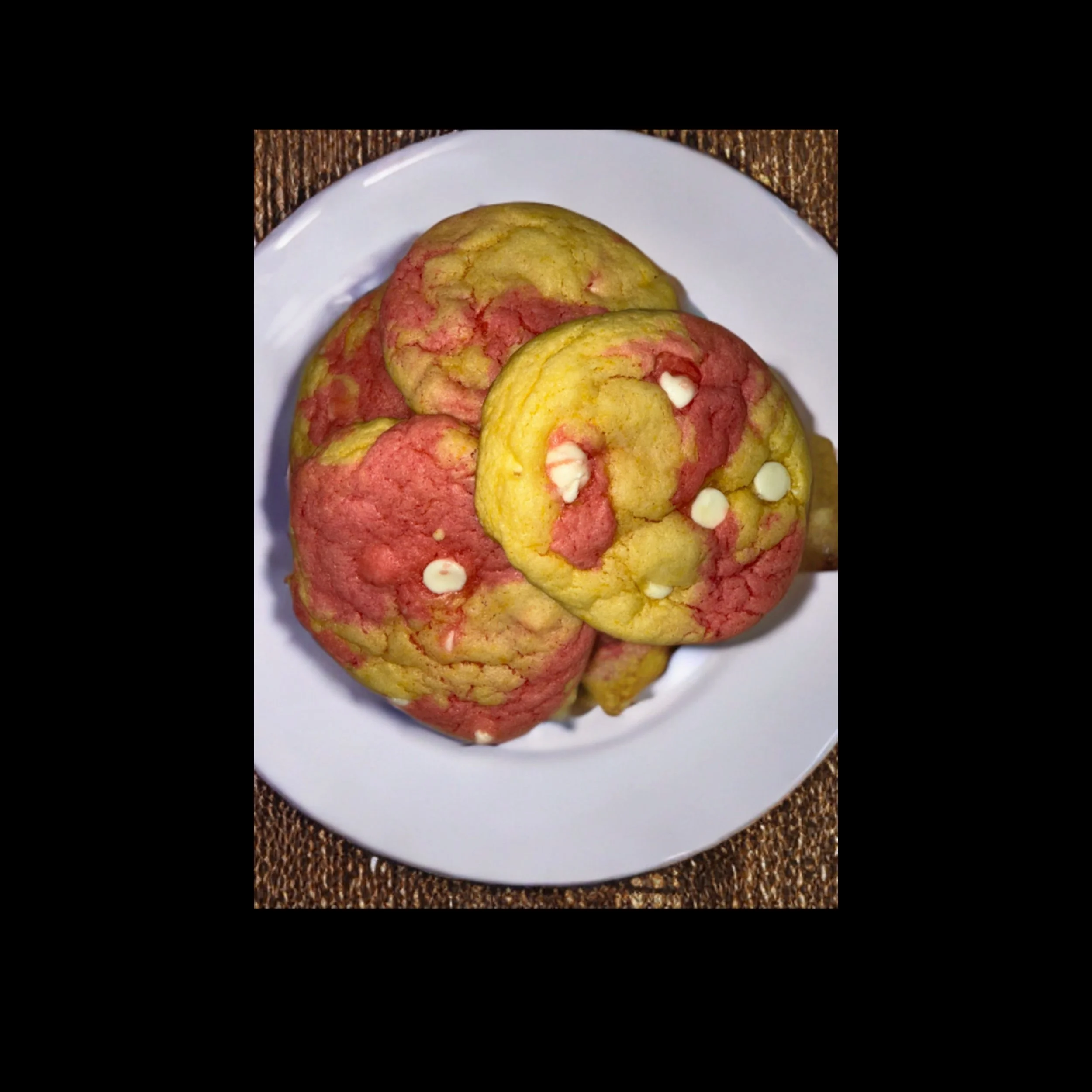 Strawberry Lemon Swirl Cookie