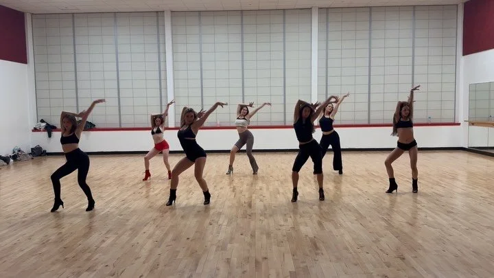 We love a @yasmindoak / @mickaliss Monday!🔥