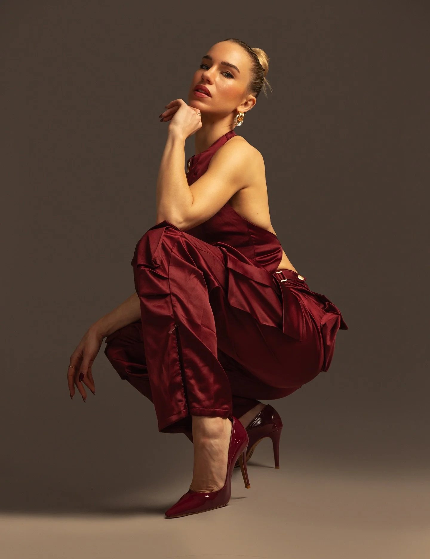 A little intro for all the new faces here ✨

I&rsquo;m a professionally trained dancer from Edinburgh, graduating in 2012 before moving to London to work in the commercial dance industry. Over the years, I&rsquo;ve had the privilege of working with i