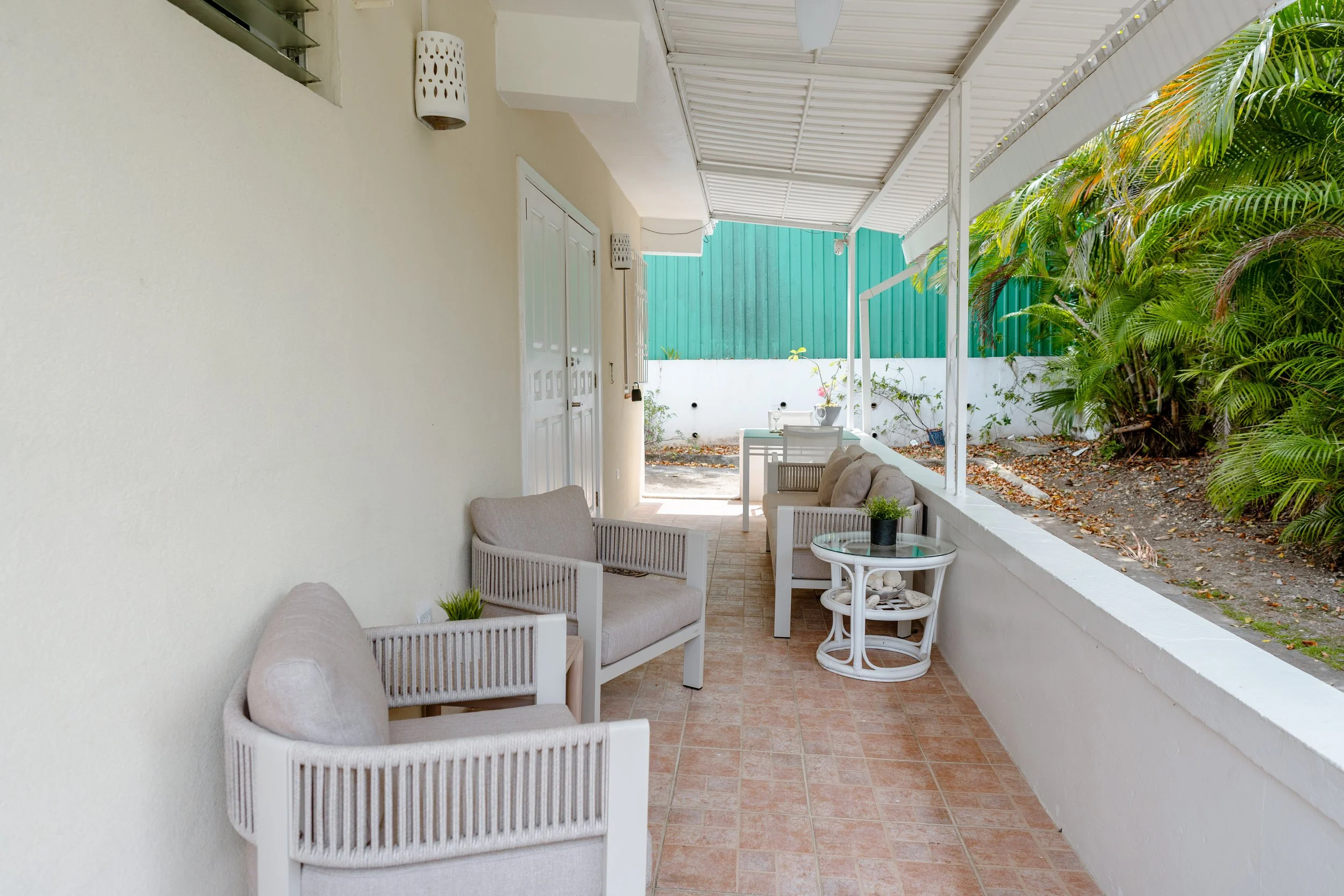 BajanHideaway_Terrace-11.jpg
