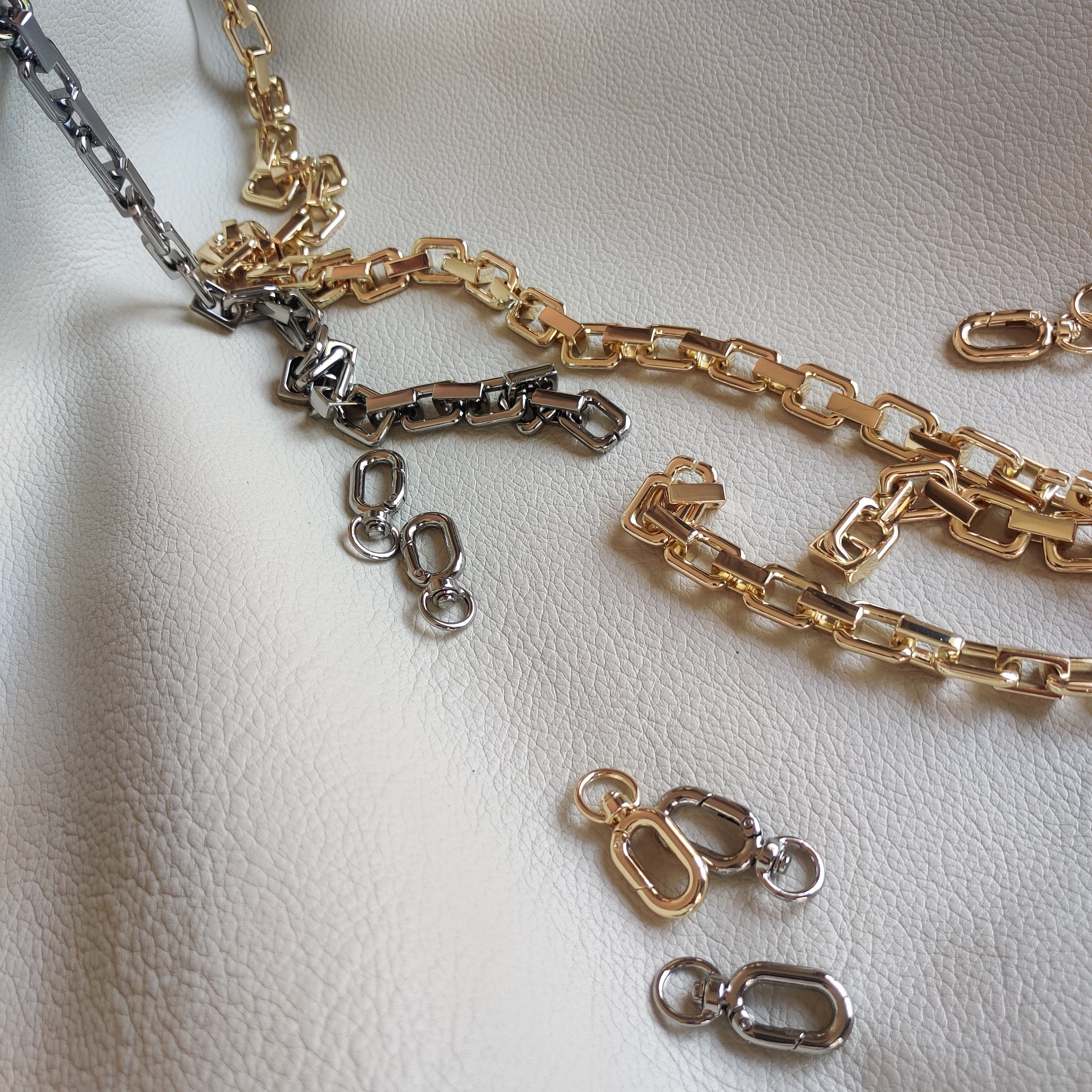 BU.MBelt_gold and silver_03.jpg