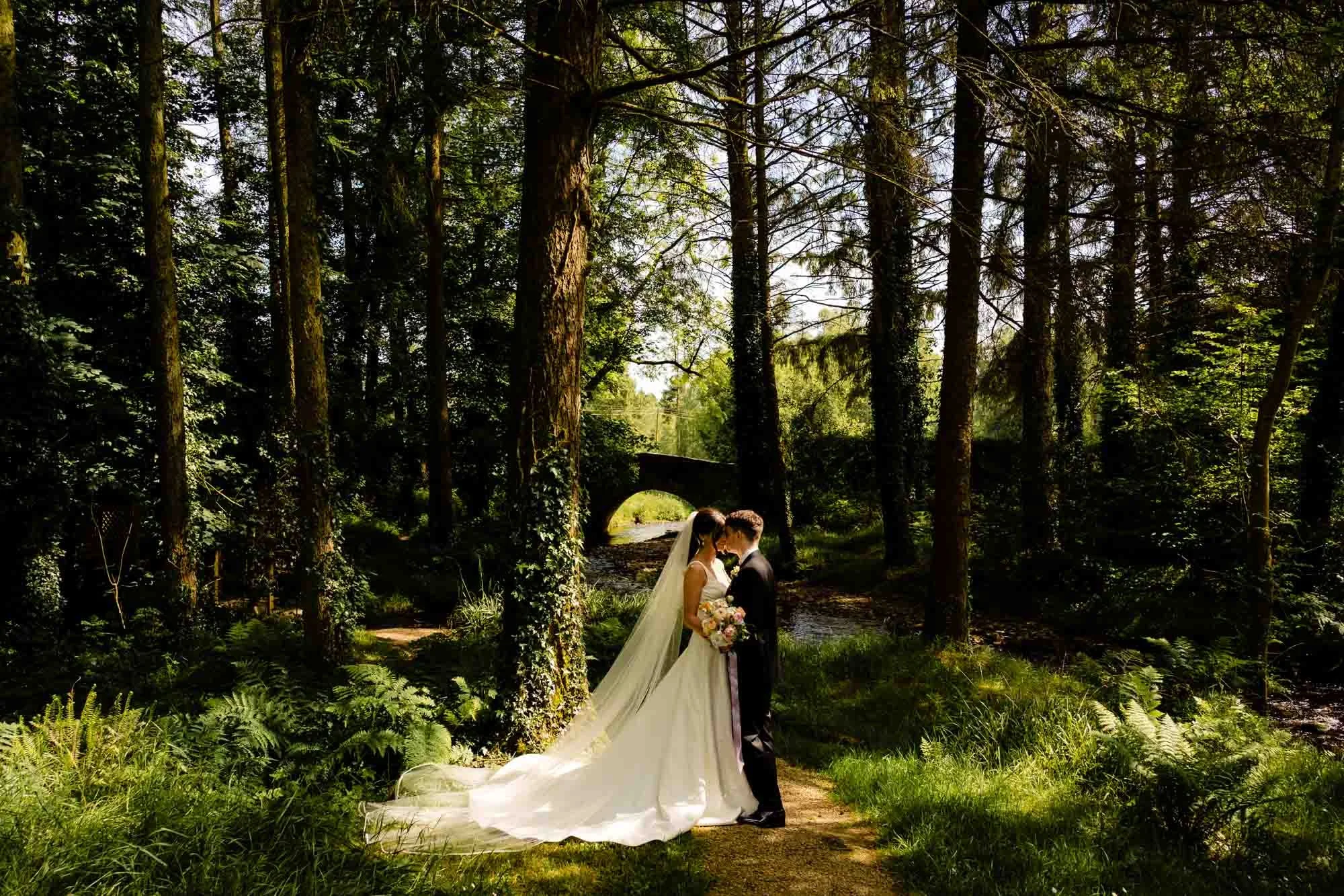 Brooklodge-natural-elegant-wedding-photography-annie-kheffache-2.jpg