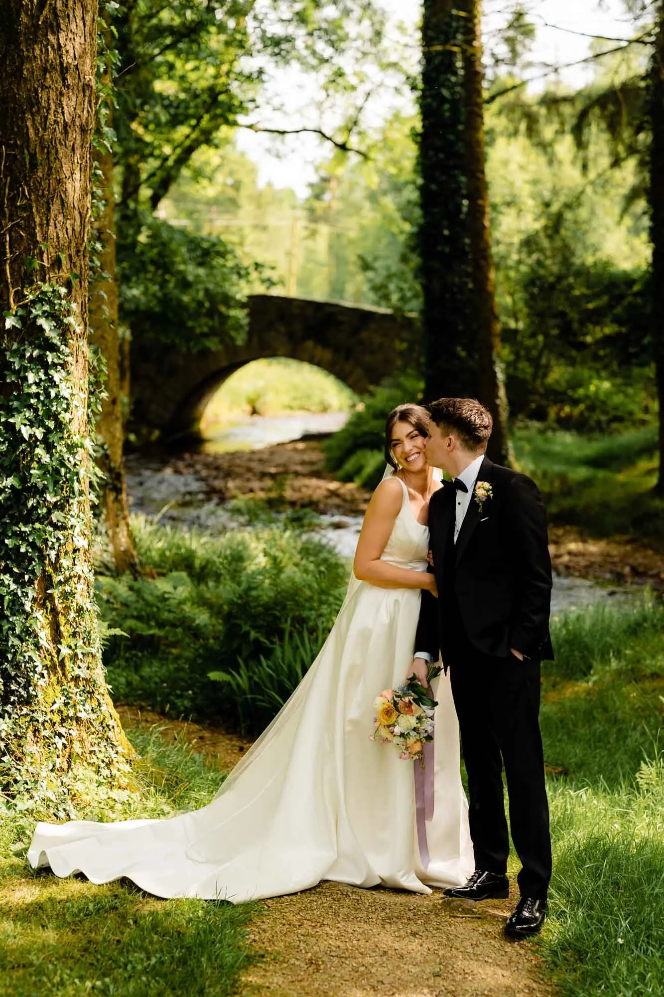 Brooklodge-natural-elegant-wedding-photography-annie-kheffache-3.jpg