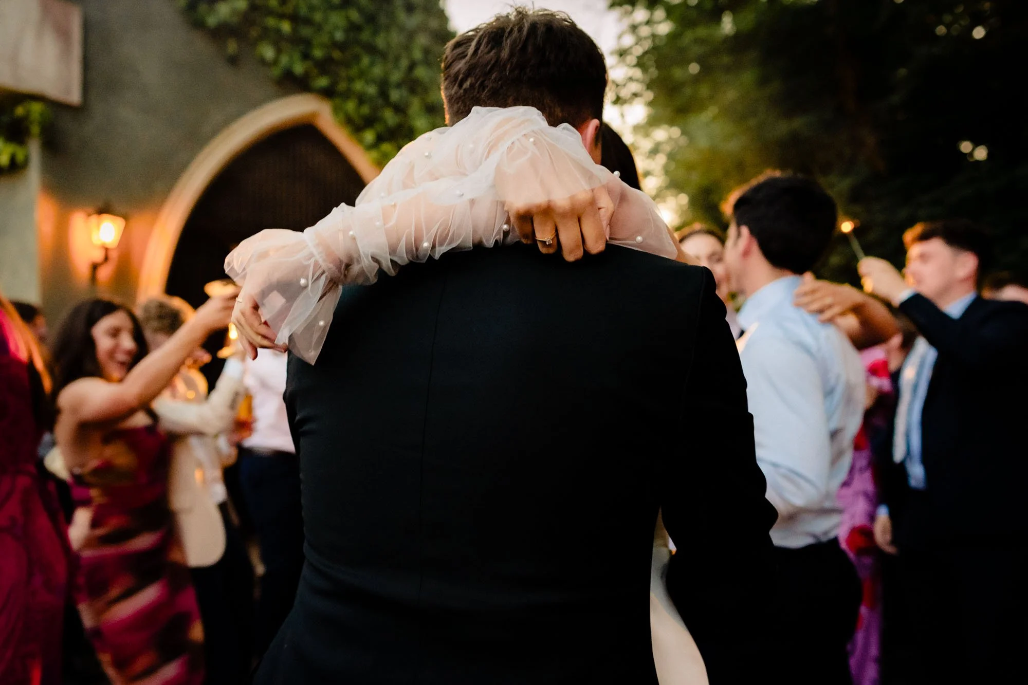 Brooklodge-wedding-outdoor-first-dance-photography-annie-kheffache-3.jpg