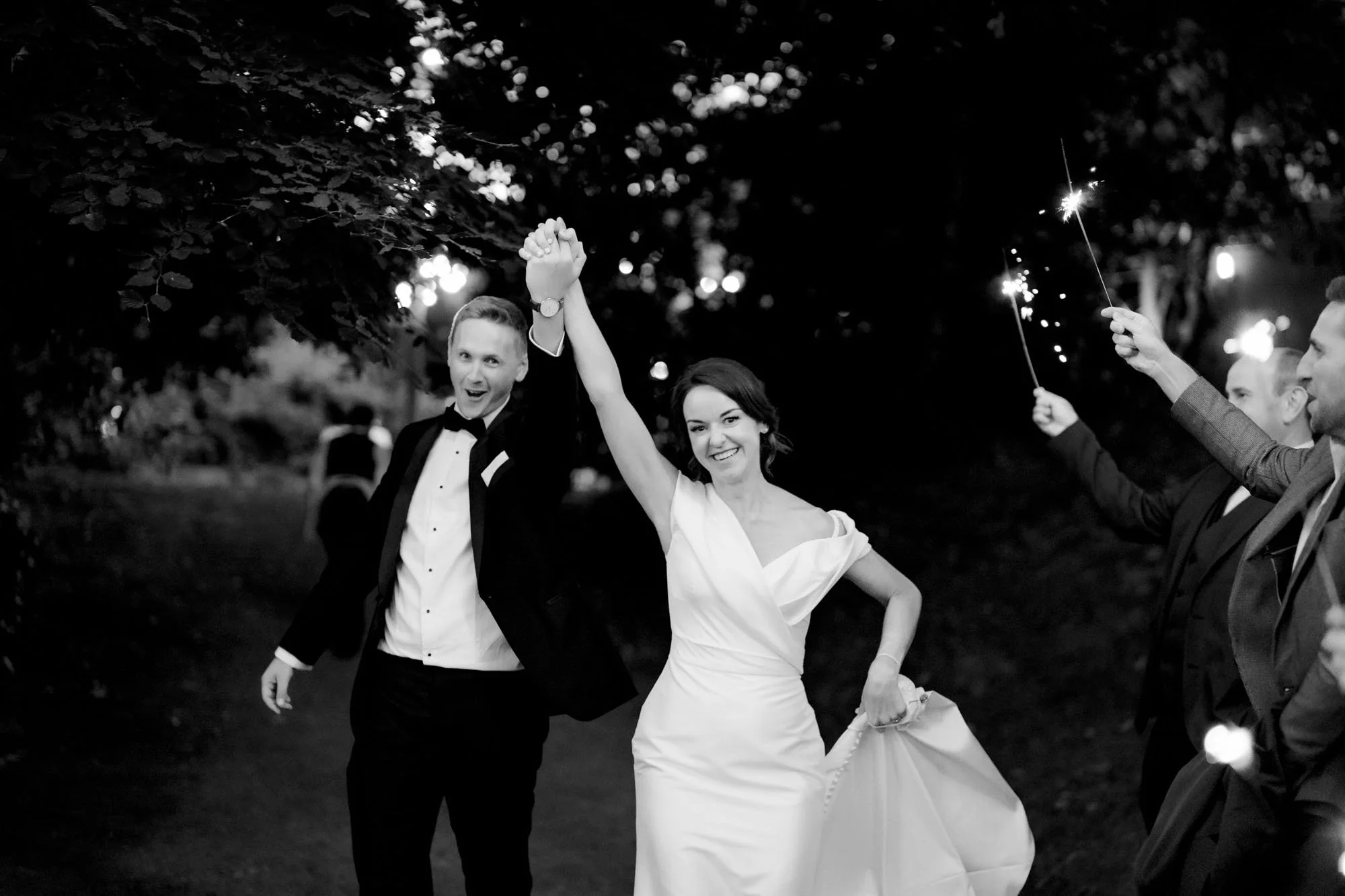 Tinakilly-House-Wedding-Outdoor-First-Dance-Photography-Annie-Kheffache-1.jpg
