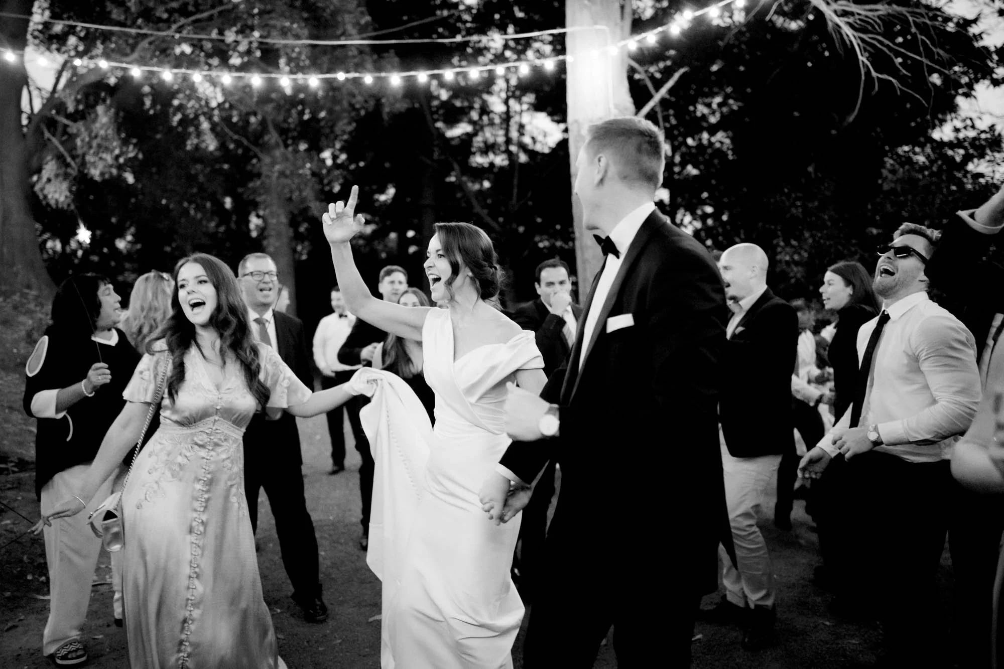 Tinakilly-House-Wedding-Outdoor-First-Dance-Photography-Annie-Kheffache-7.jpg