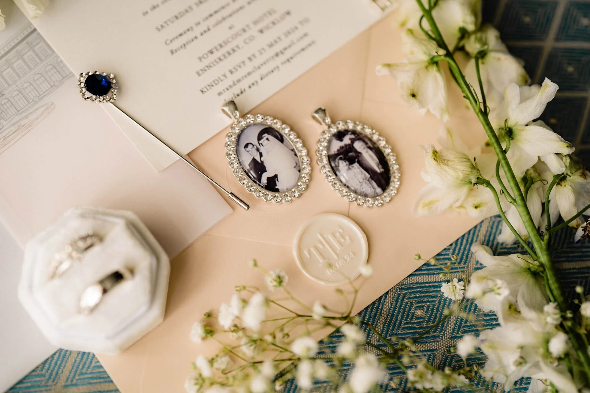 Powerscourt-hotel-bridal-suite-photos-annie-kheffache-2.jpg