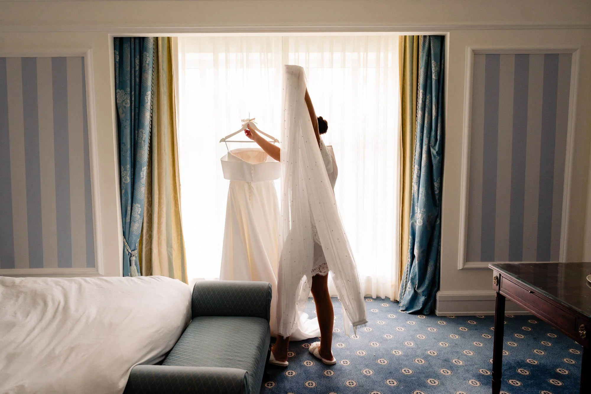 Powerscourt-hotel-bridal-suite-photos-annie-kheffache-3.jpg