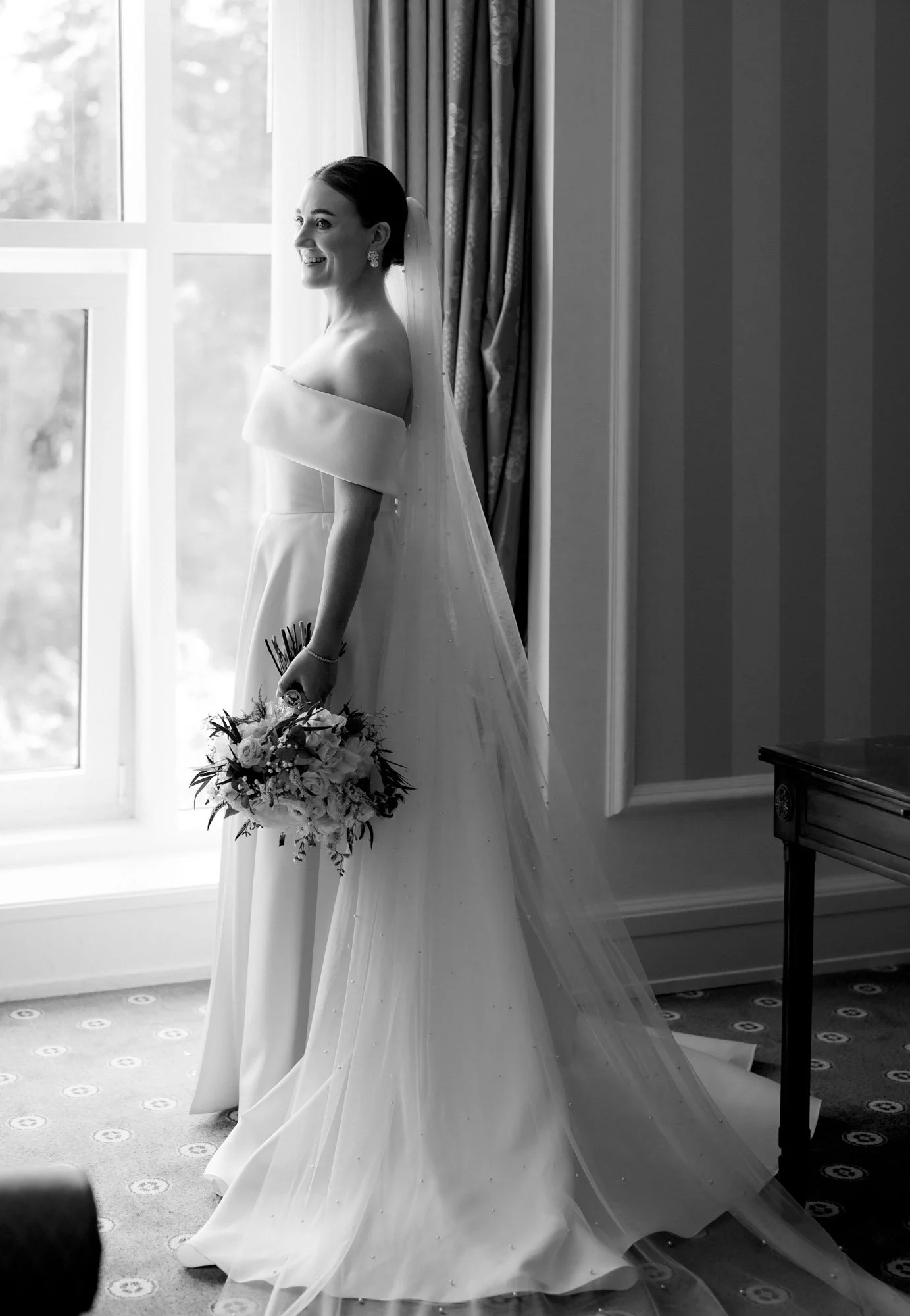 Powerscourt-hotel-bridal-suite-photos-annie-kheffache-8.jpg