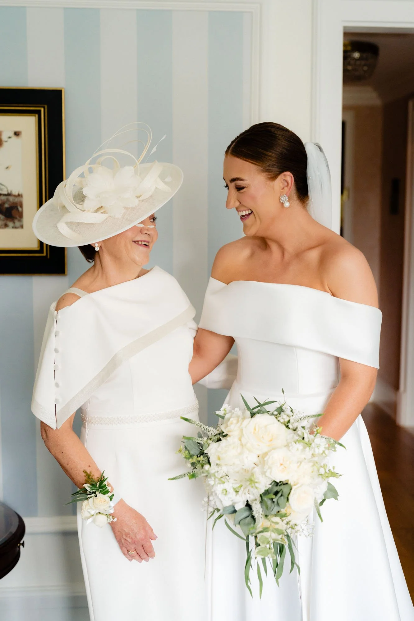 Powerscourt-hotel-bridal-suite-photos-annie-kheffache-11.jpg