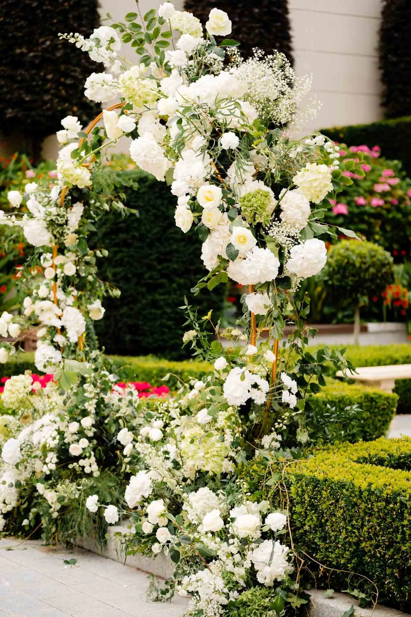 Powerscourt-hotel-outdoor-ceremony-garden-photos-annie-kheffache-2.jpg