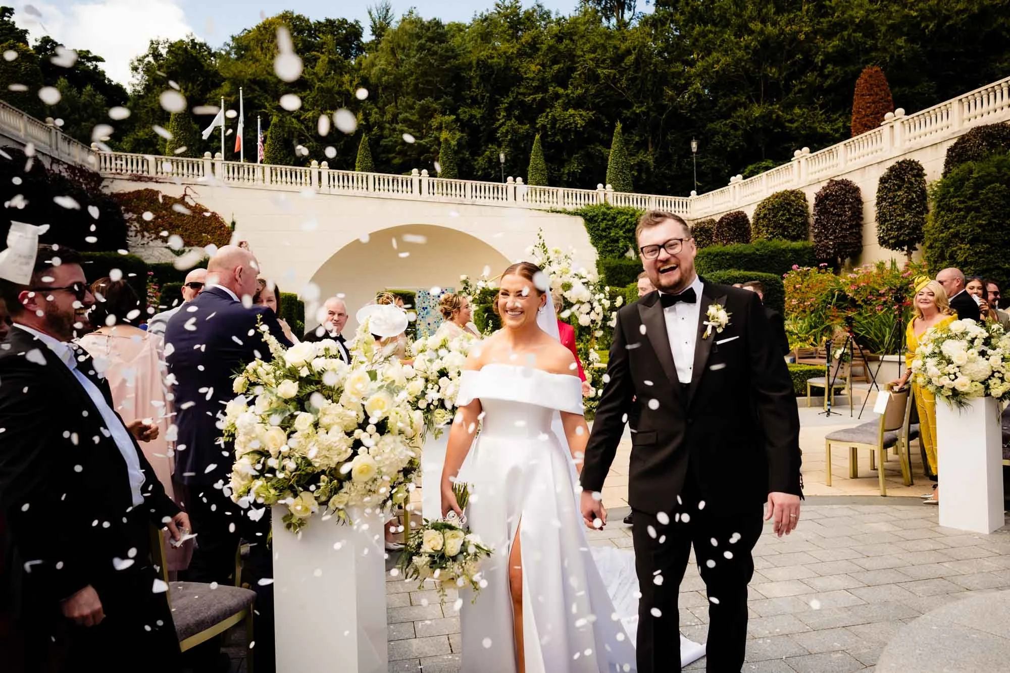 Powerscourt-hotel-outdoor-ceremony-garden-photos-annie-kheffache-12.jpg