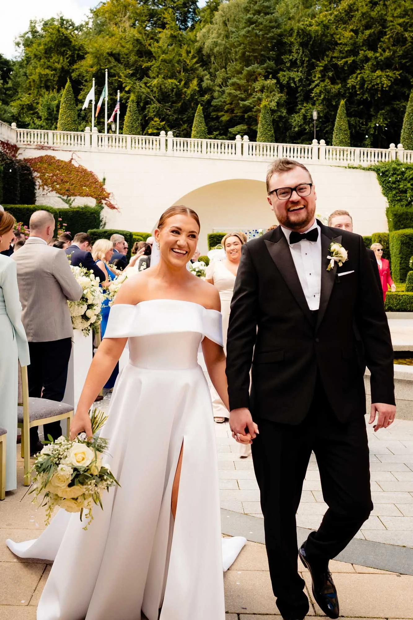 Powerscourt-hotel-outdoor-ceremony-garden-photos-annie-kheffache-14.jpg