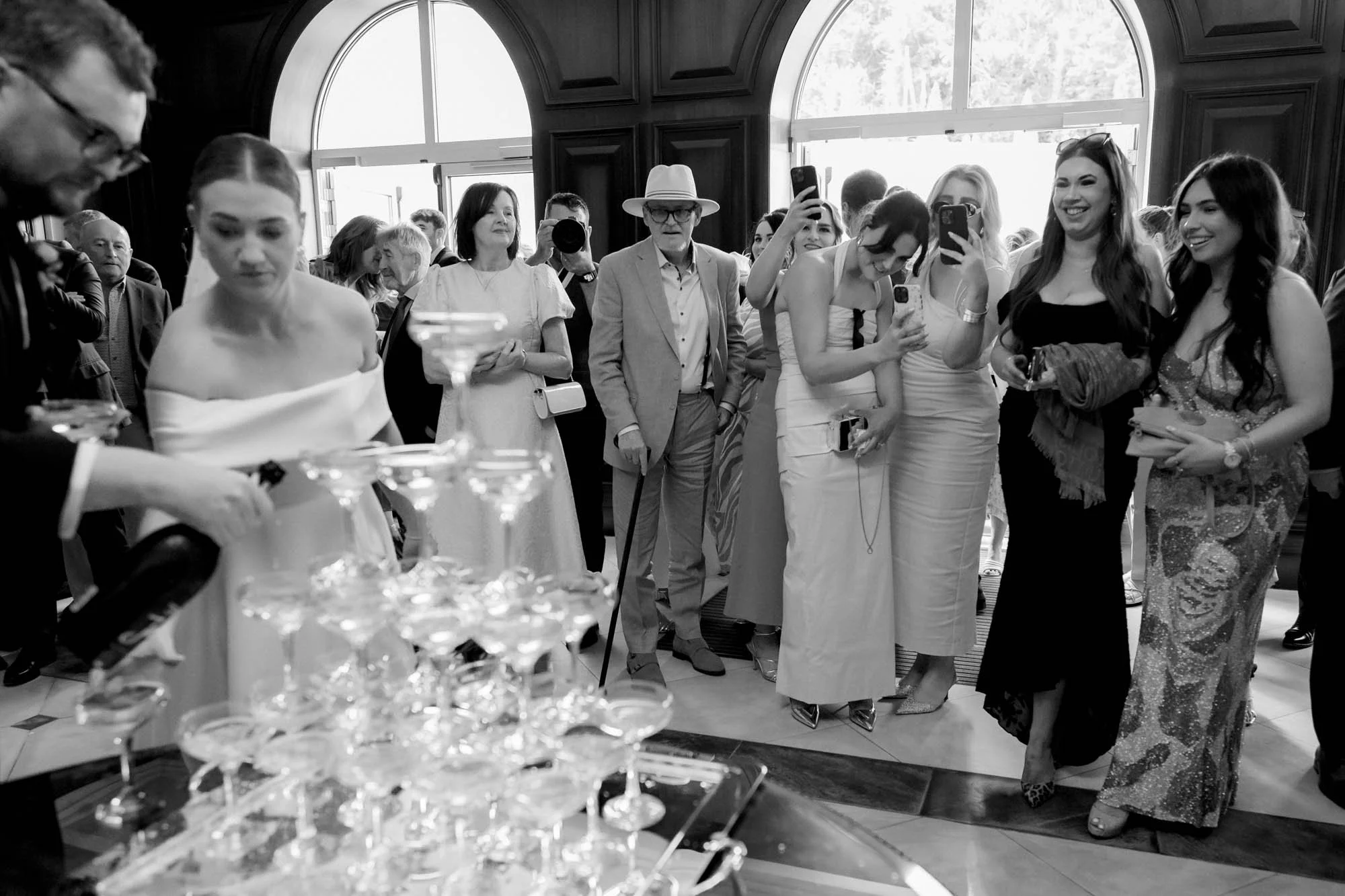 Powerscourt-hotel-relaxed-natural-wedding-photographs-annie-kheffache-3.jpg