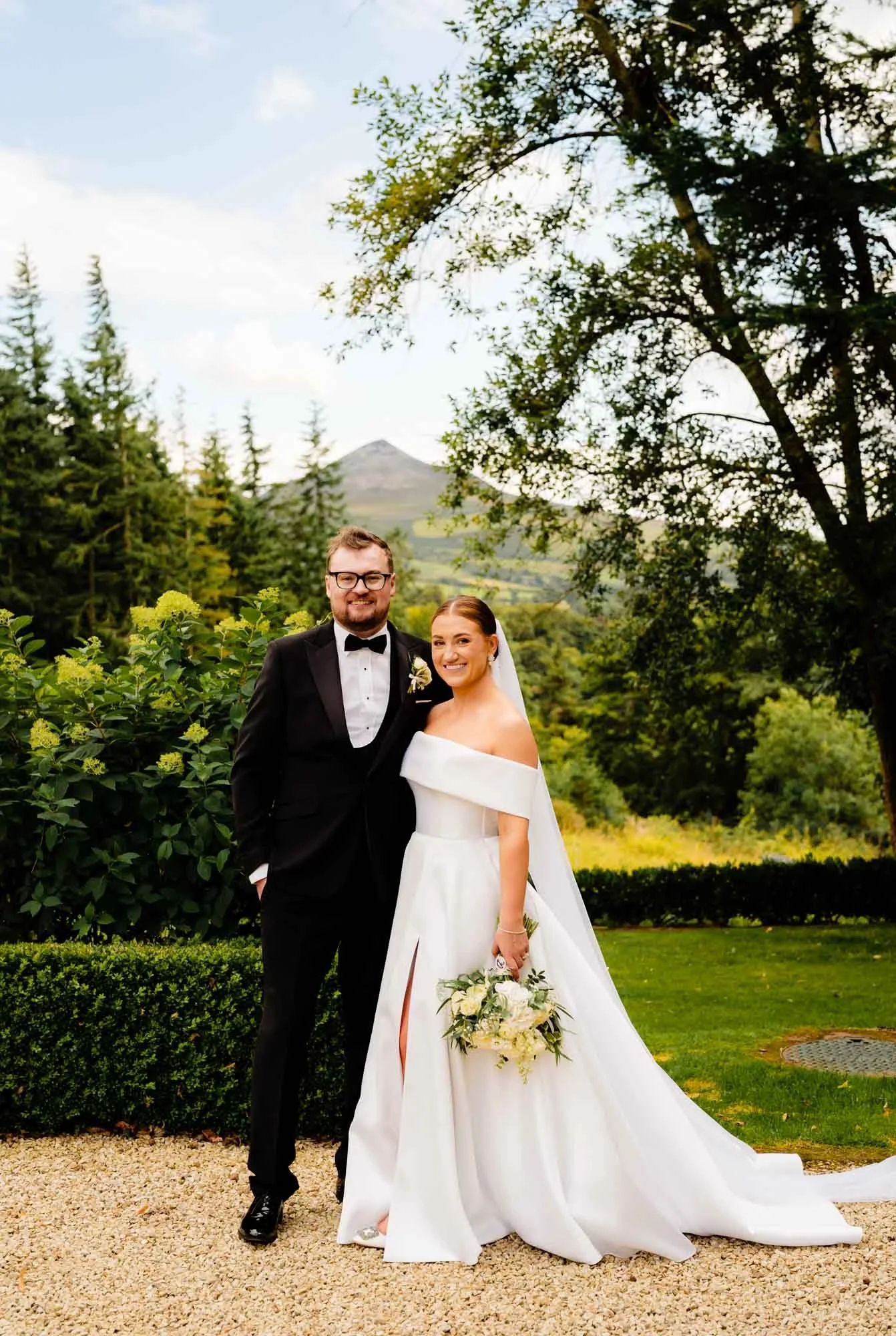Powerscourt-hotel-relaxed-natural-wedding-photographs-annie-kheffache-9.jpg
