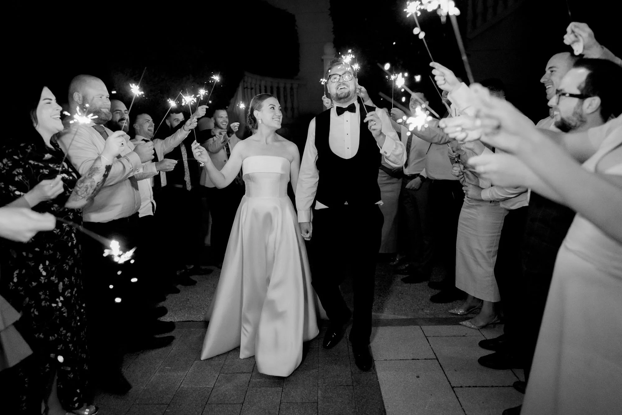 Powerscourt-hotel-fun-wedding-photography-sparklers-annie-kheffache-1.jpg