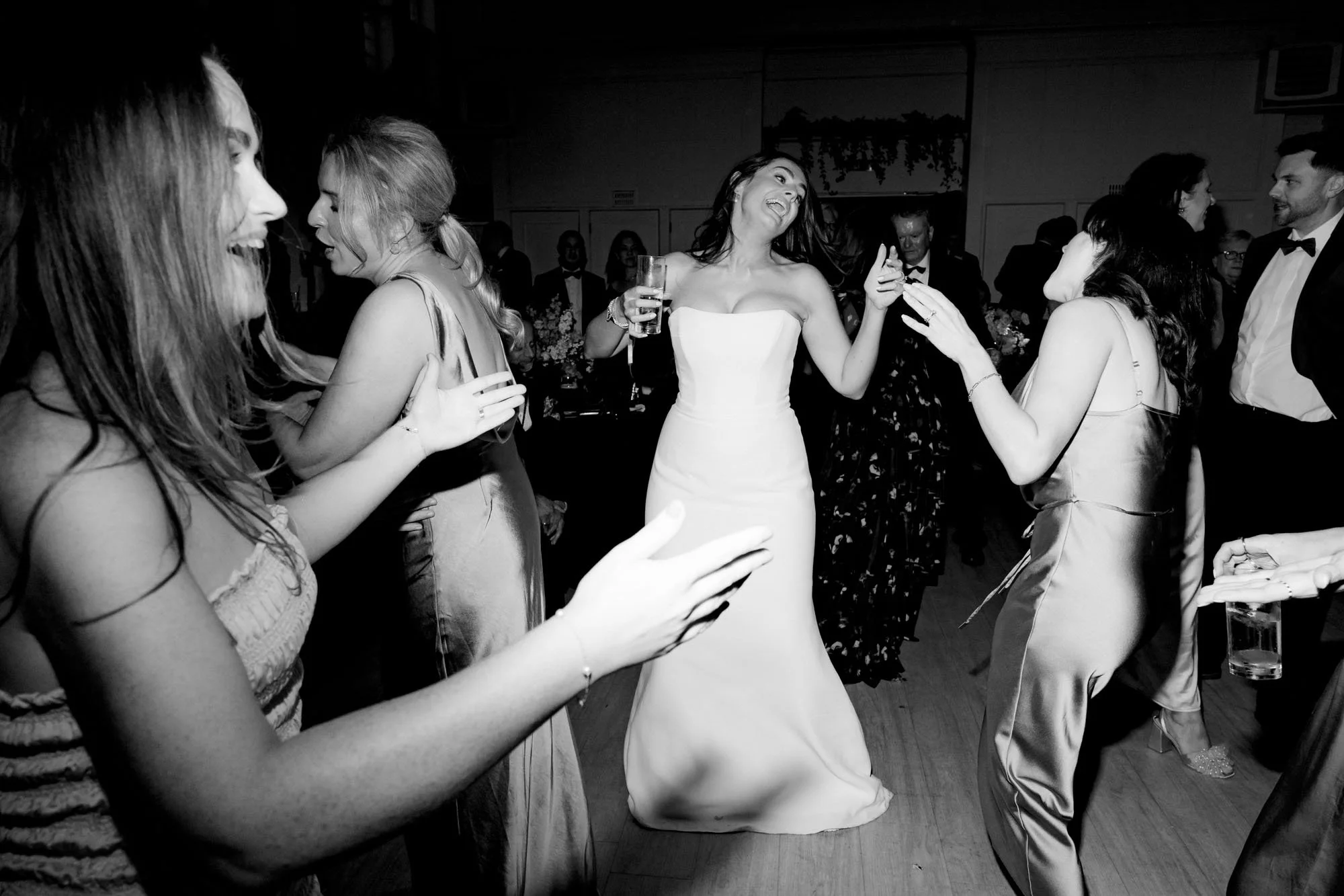 Gloster-House-Wedding-First-Dance-Photographs-Annie-Kheffache-20.jpg