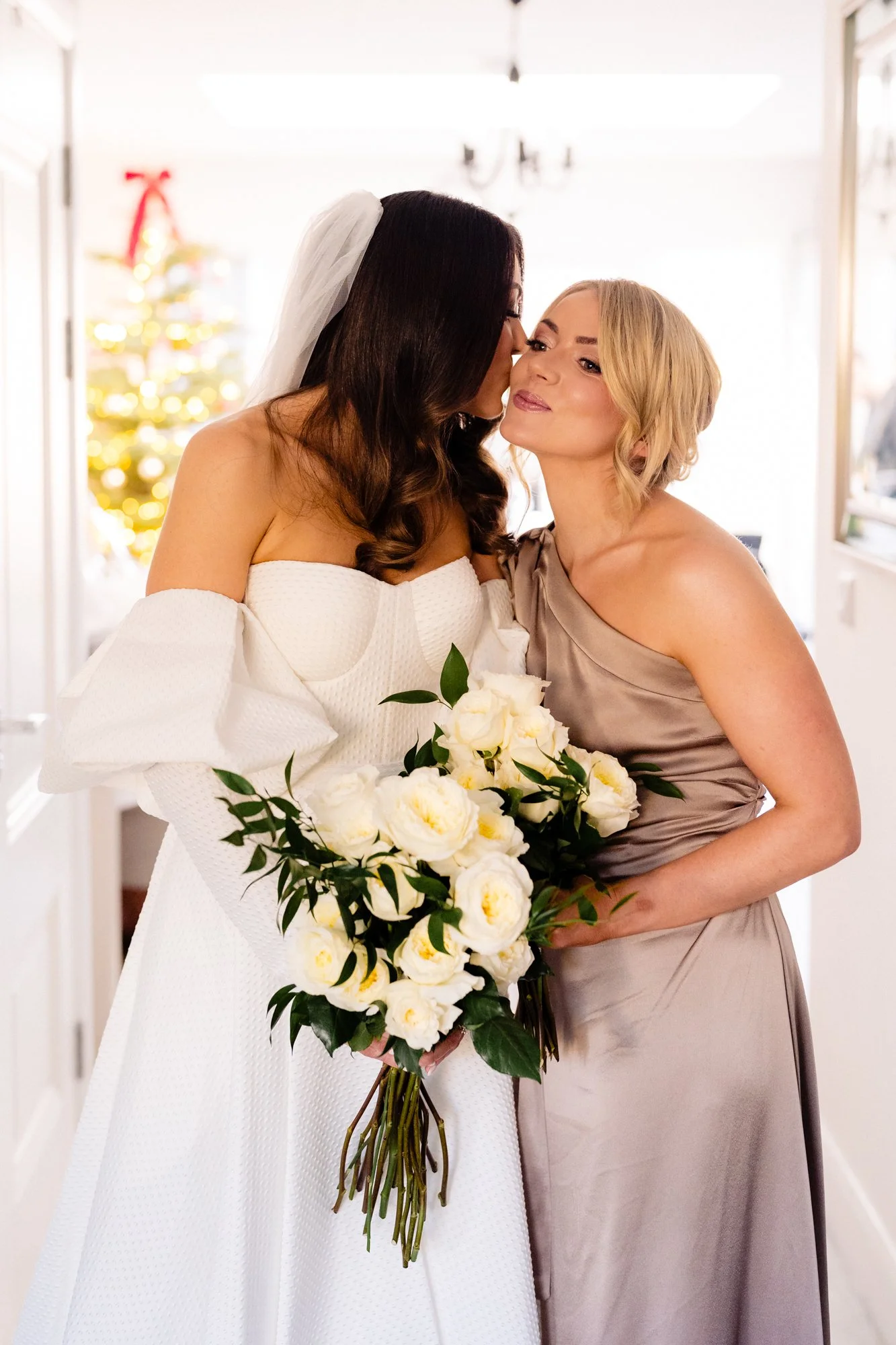 Trinity-college-dublin-winter-wedding-annie-kheffache-5.jpg