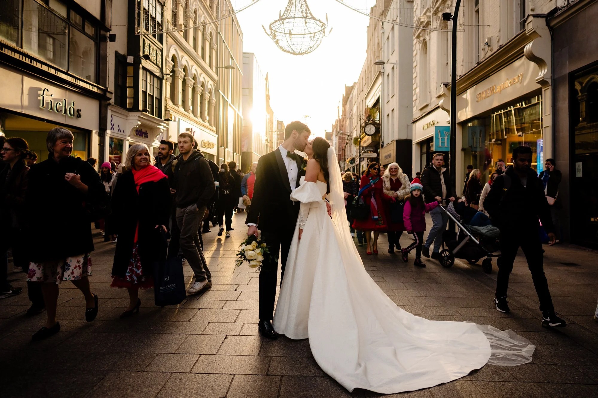 Wedding-photography-grafton-st-dublin-annie-kheffache-8.jpg