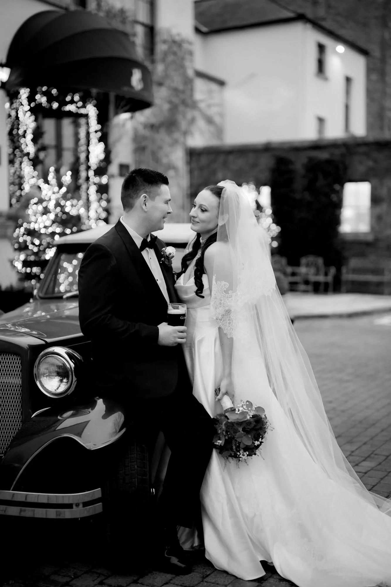 Barberstown-Castle-black-tie-wedding-photographer-annie-kheffache-11.jpg