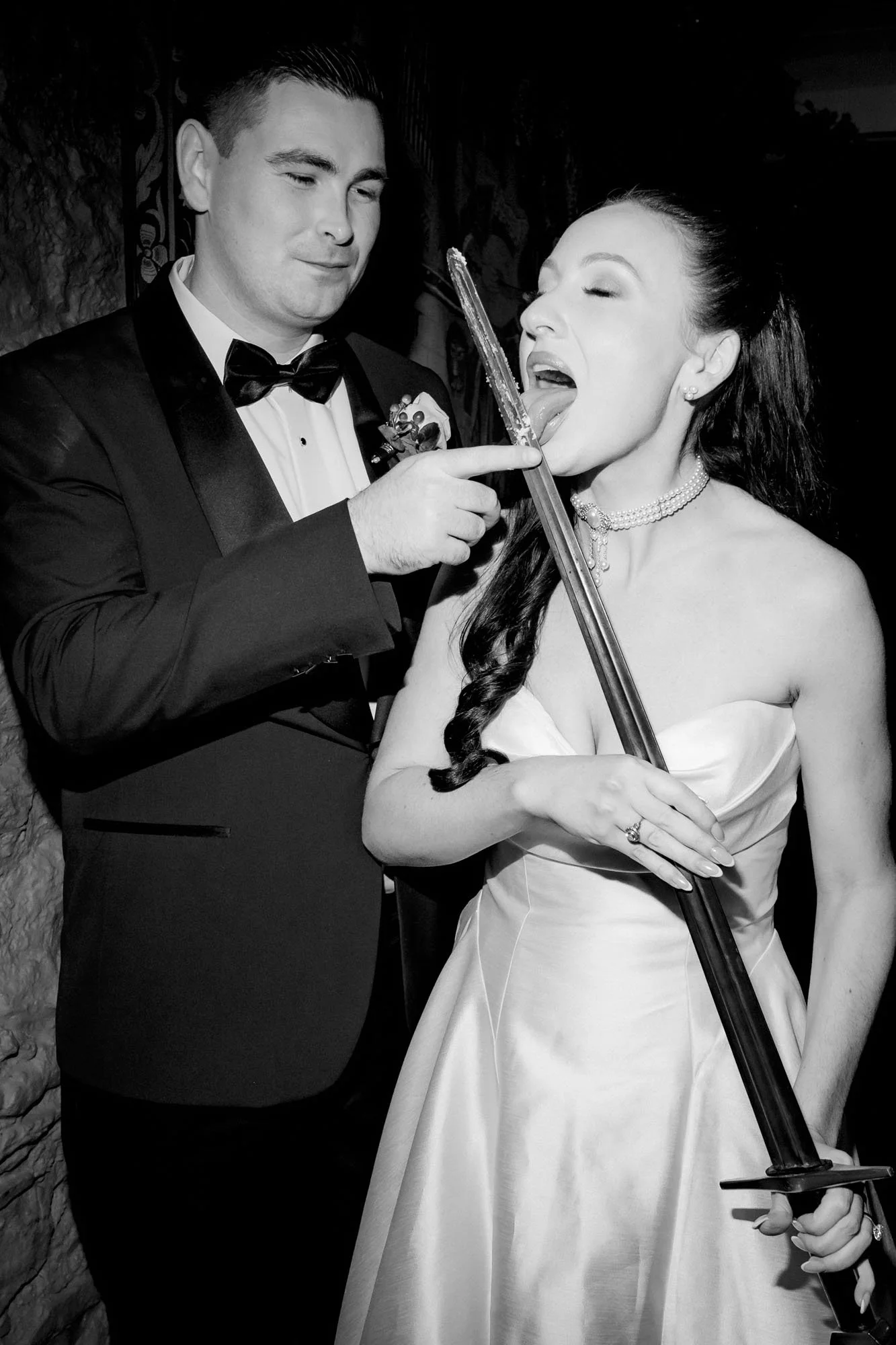 Barberstown-Castle-black-tie-wedding-natural-photogrraphy-annie-kheffache-3.jpg