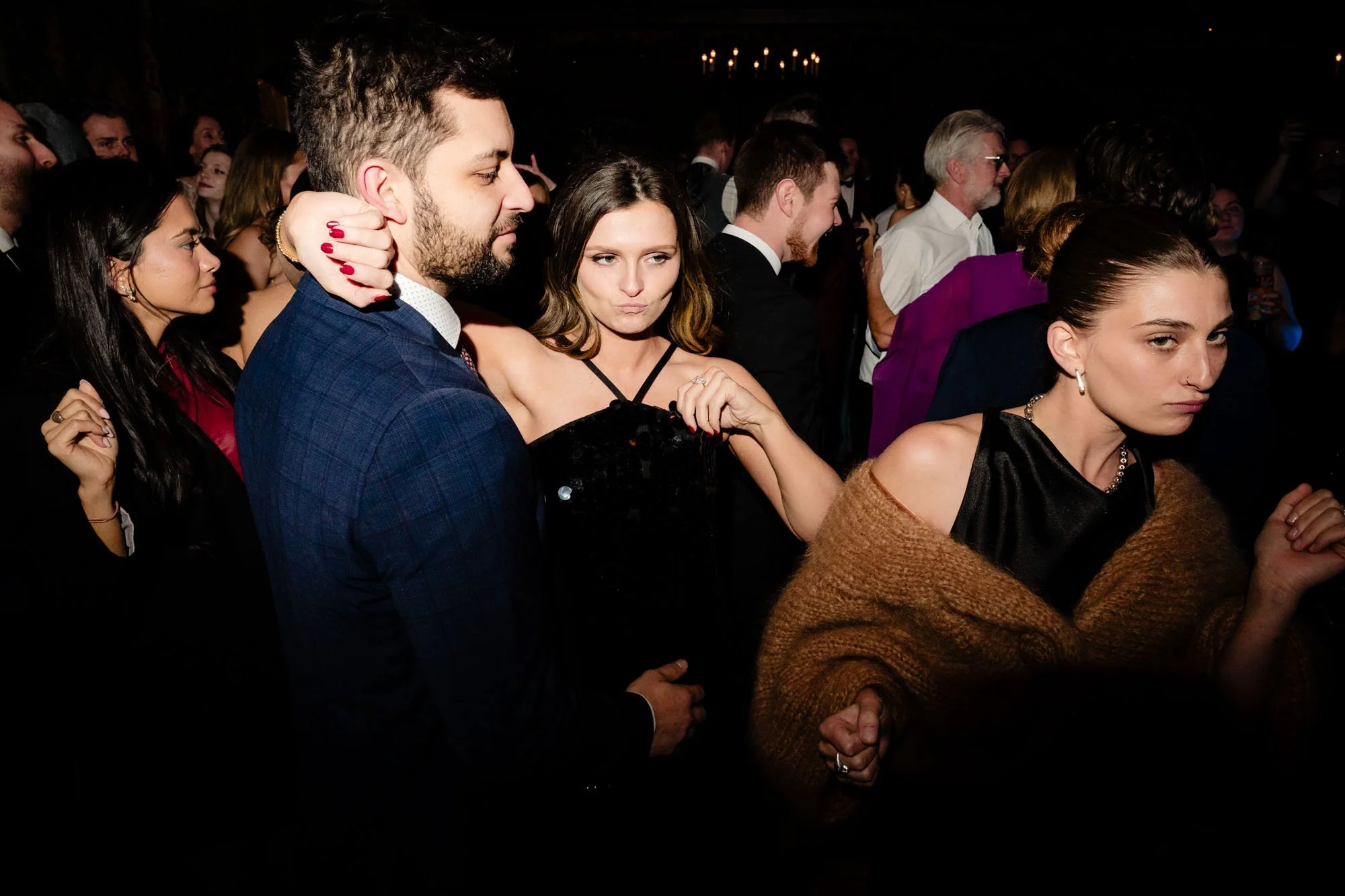 Barberstown-Castle-black-tie-wedding-party-photography-annie-kheffache-10.jpg