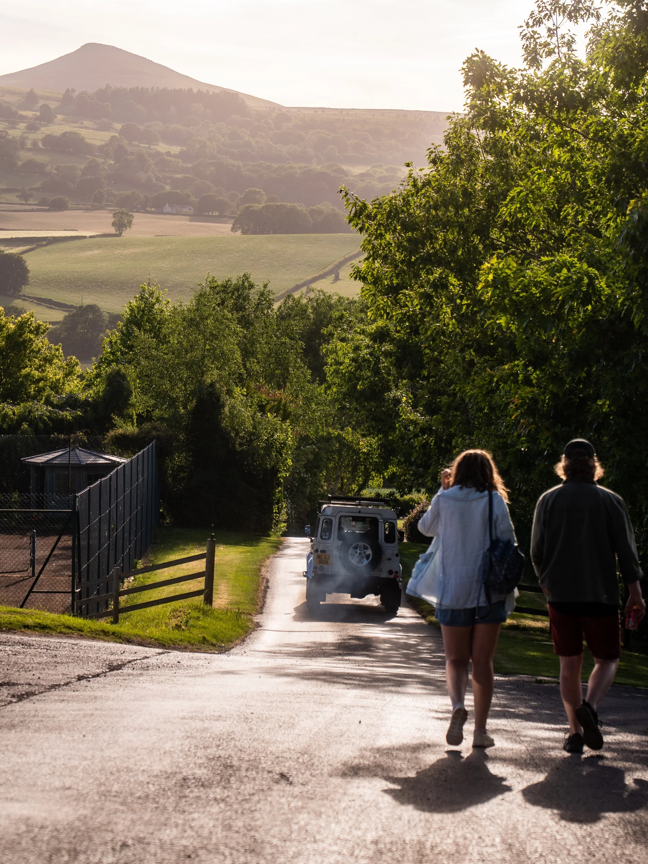 Tea on the tailgate. Pizzas in hand. Sunset over the yard. 🍕🚗

What a brilliant evening at The Ignition Shed. It&rsquo;s amazing what happens when you put great people, great cars and great food in the same place.

We&rsquo;re already thinking abou